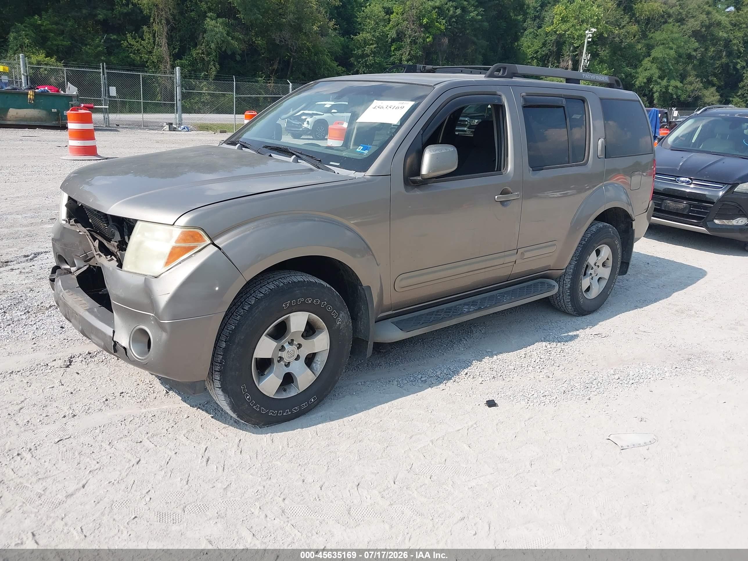 2005 Nissan Pathfinder Se Gold vin: 5N1AR18W55C749709