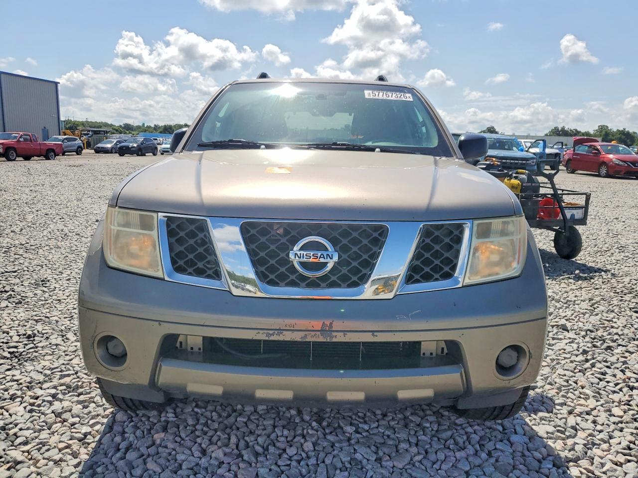 2005 Nissan Pathfinder Xe Gray vin: 5N1AR18W55C755249