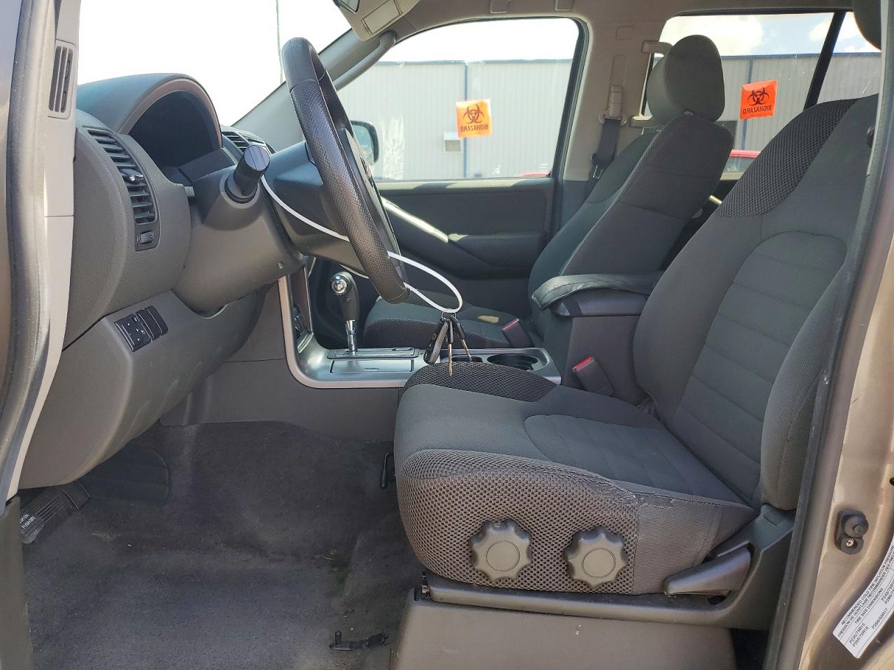 2005 Nissan Pathfinder Xe Gray vin: 5N1AR18W55C755249