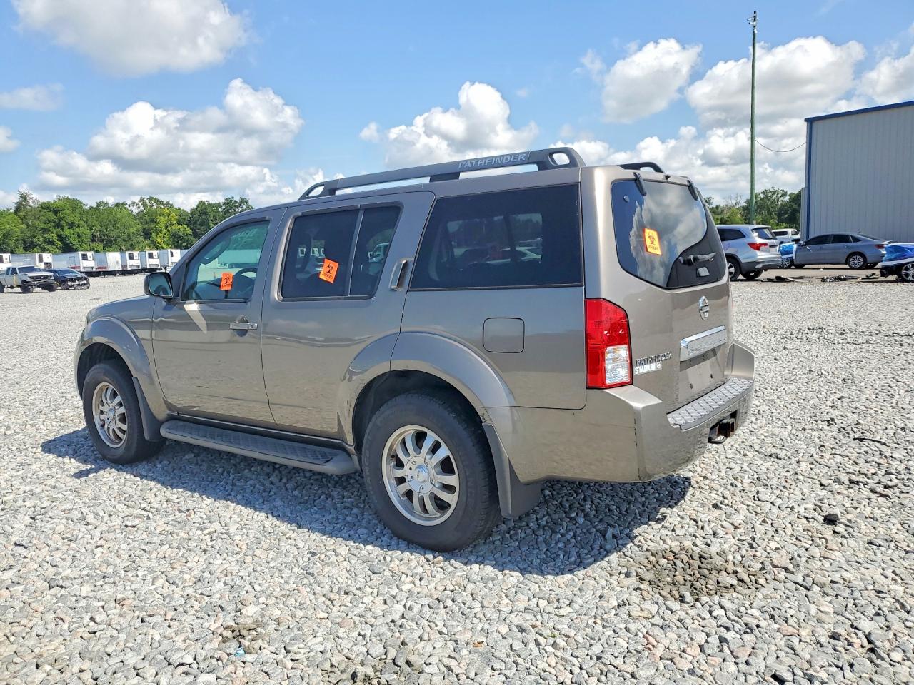2005 Nissan Pathfinder Xe Gray vin: 5N1AR18W55C755249