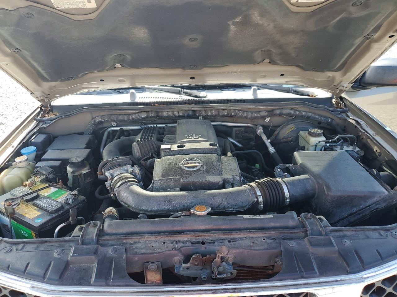 2005 Nissan Pathfinder Xe Gray vin: 5N1AR18W55C755249