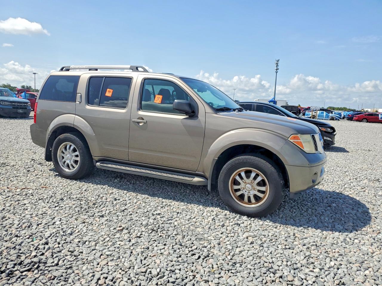 2005 Nissan Pathfinder Xe Gray vin: 5N1AR18W55C755249