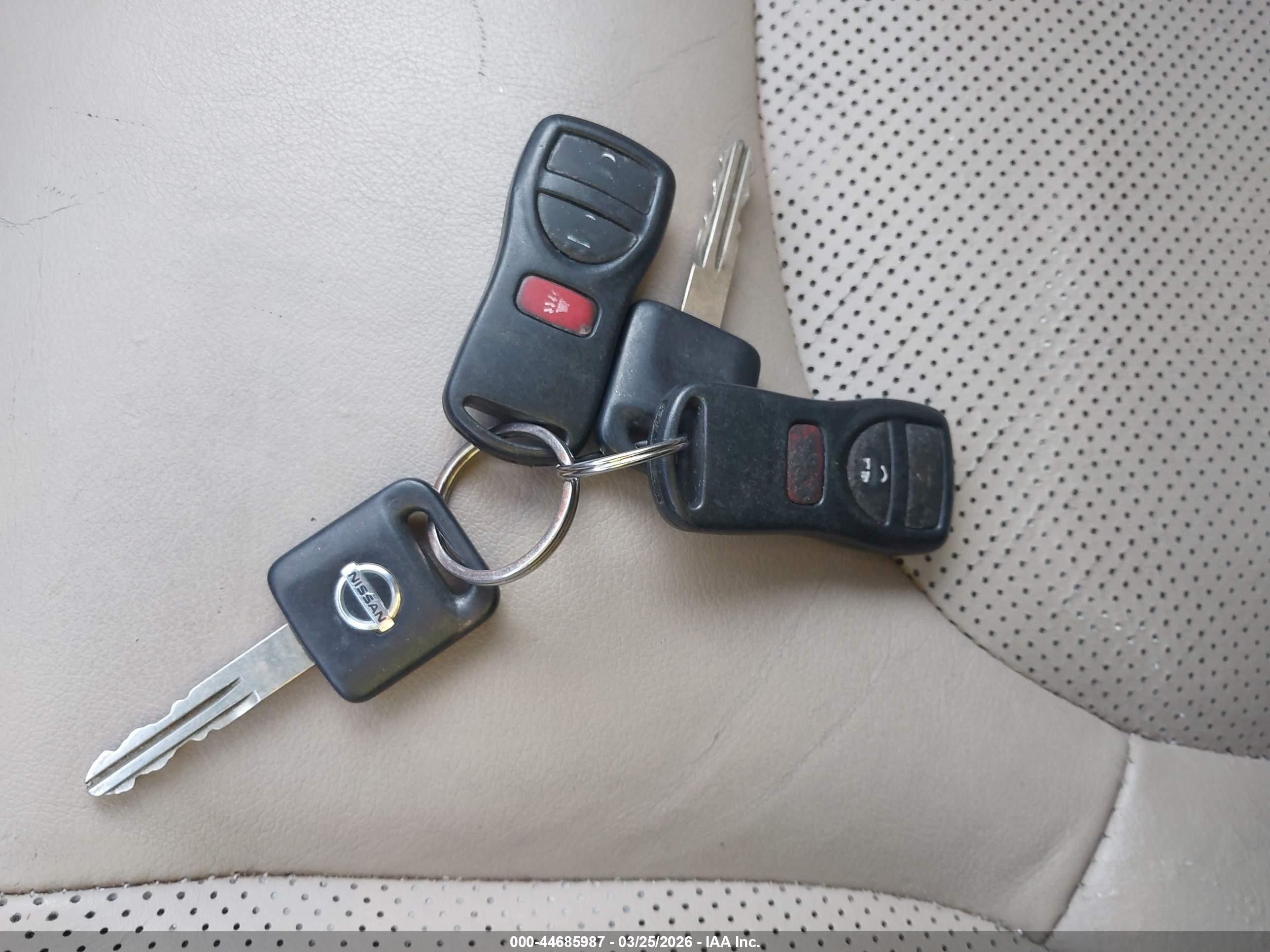 2005 Nissan Pathfinder Se Gold vin: 5N1AR18W55C771418