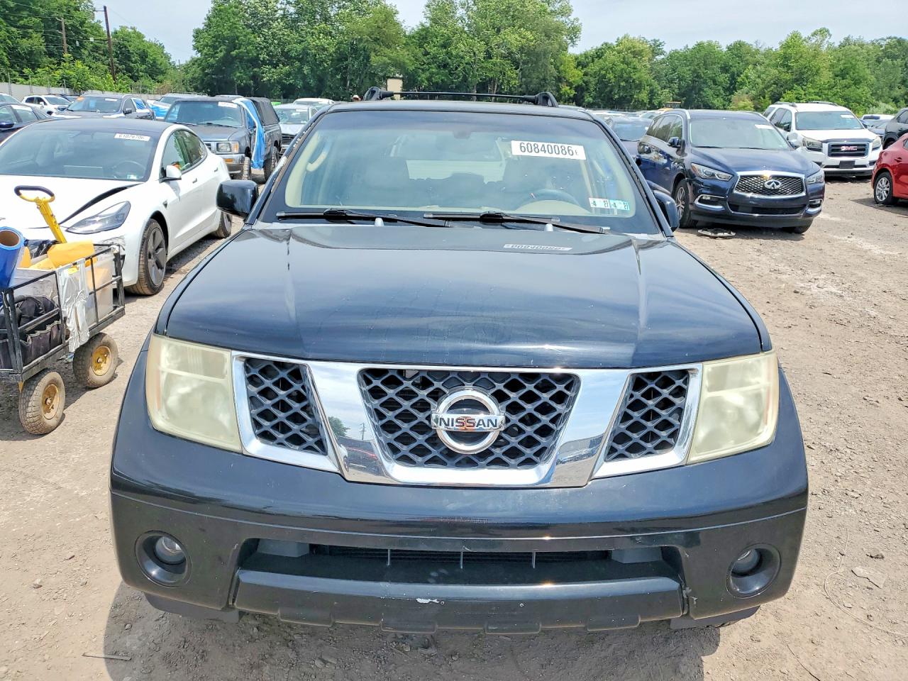 2005 Nissan Pathfinder Xe Black vin: 5N1AR18W55C773315