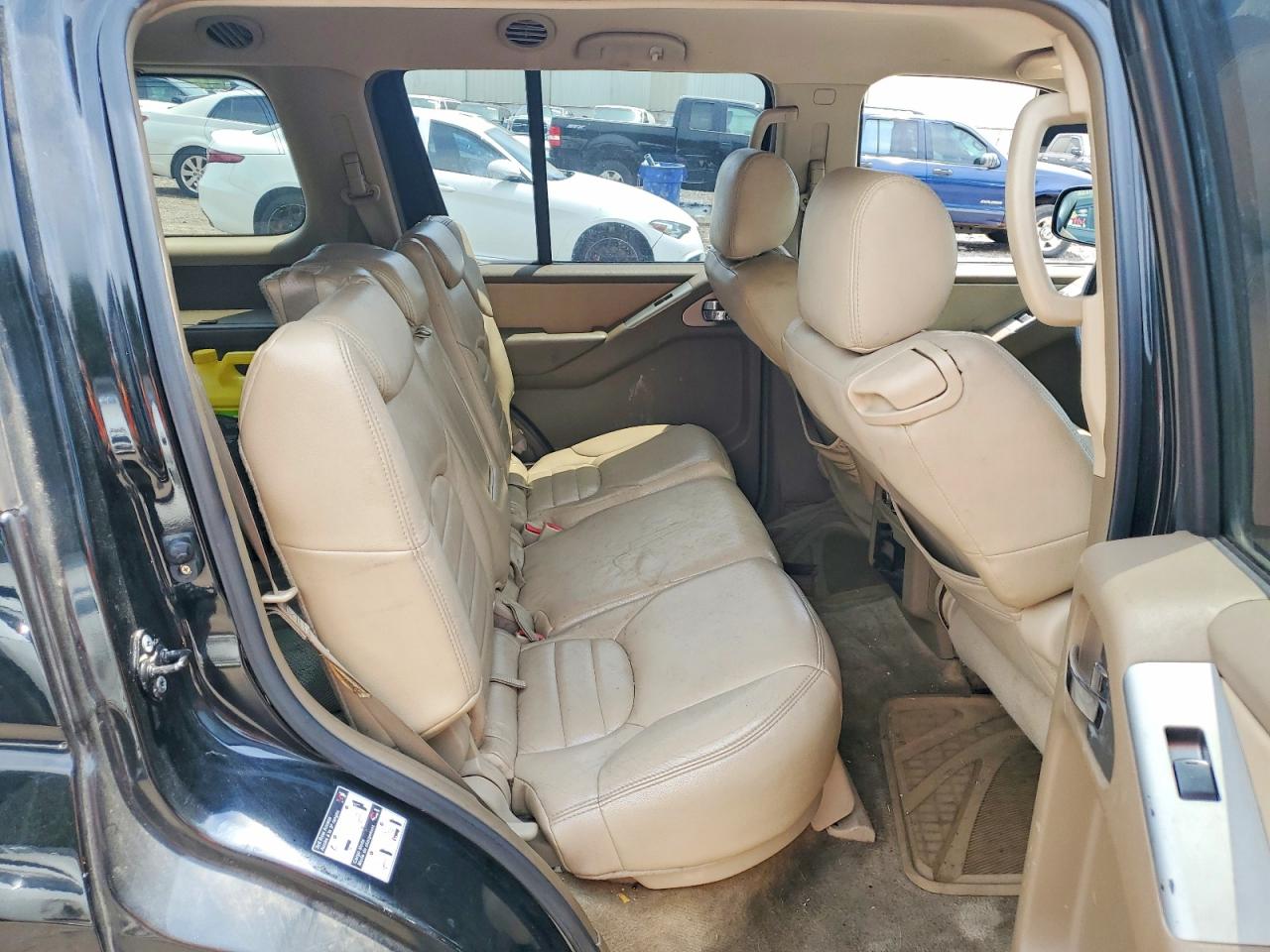2005 Nissan Pathfinder Xe Black vin: 5N1AR18W55C773315