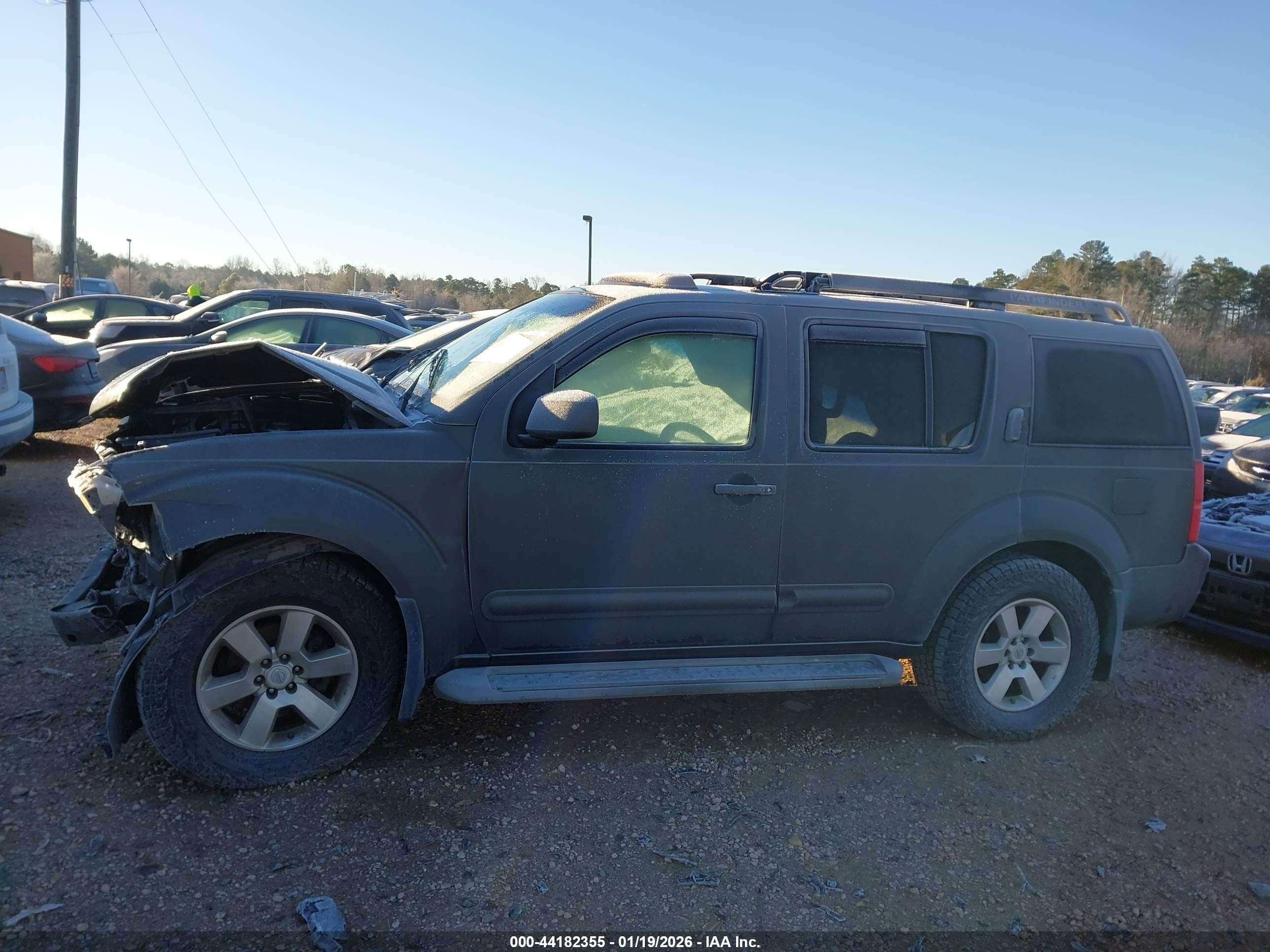 2005 Nissan Pathfinder Se Gray vin: 5N1AR18W55C783228