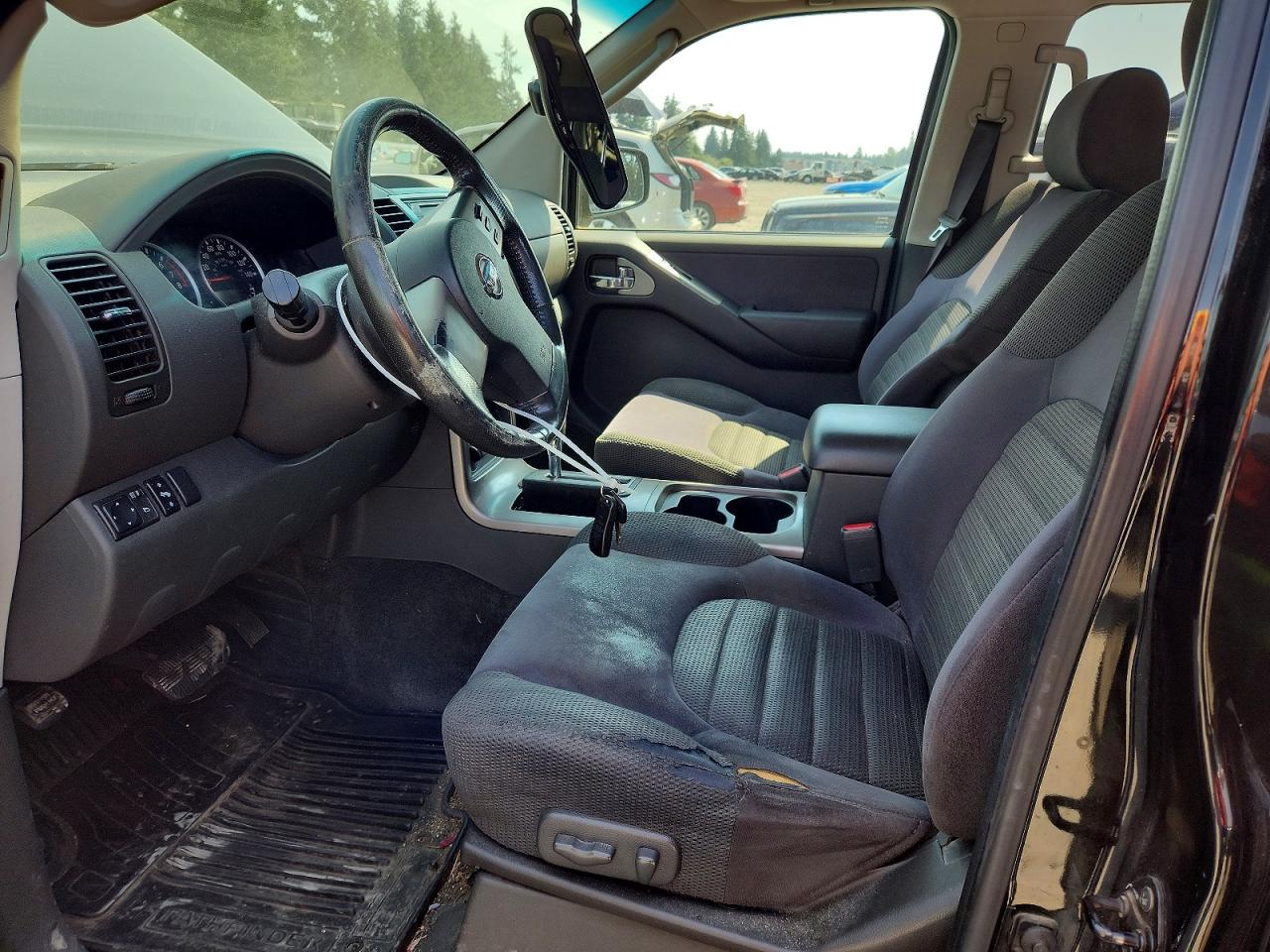 2005 Nissan Pathfinder Xe Black vin: 5N1AR18W65C711616