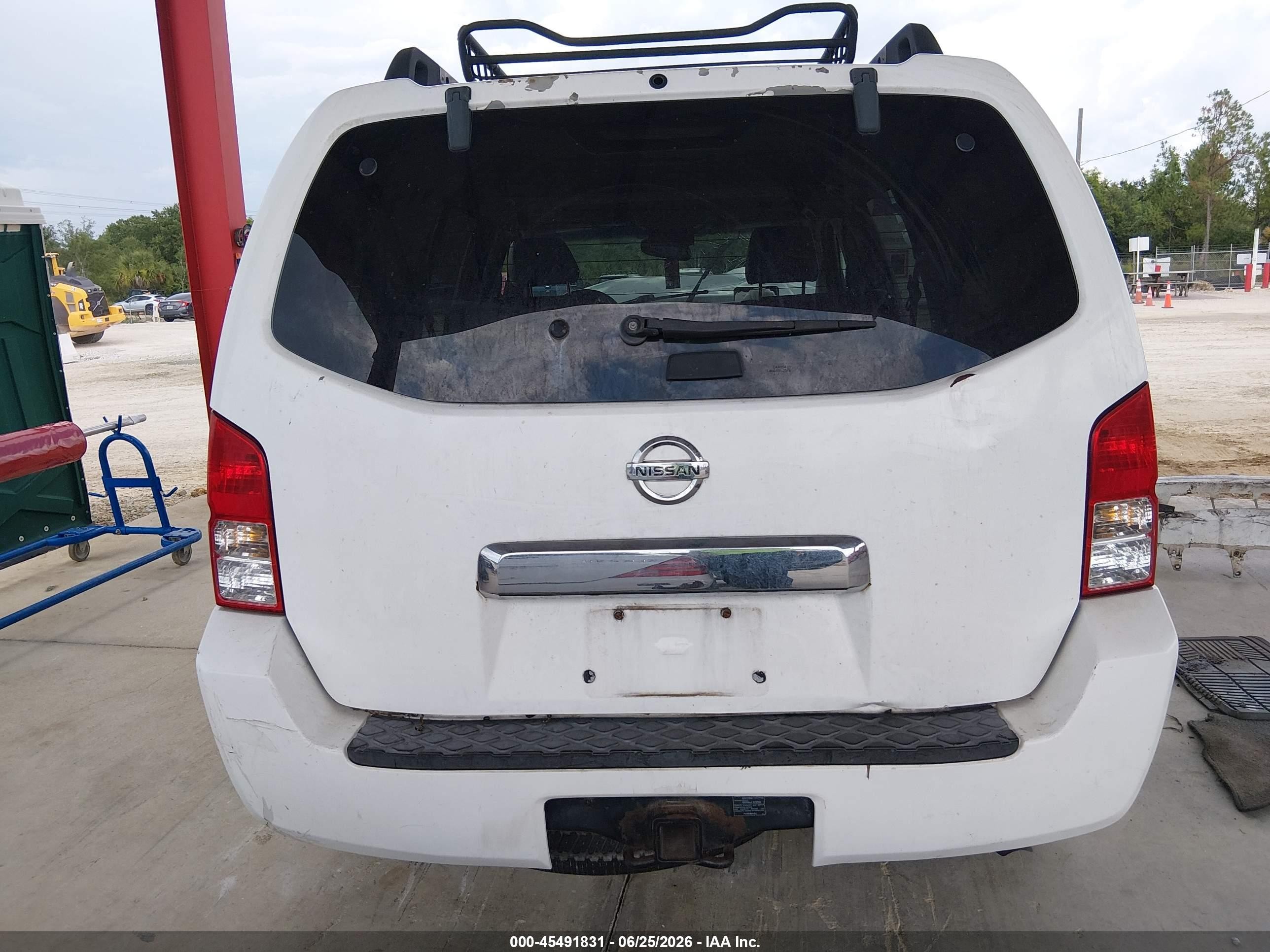 2006 Nissan Pathfinder Le White vin: 5N1AR18W66C682619