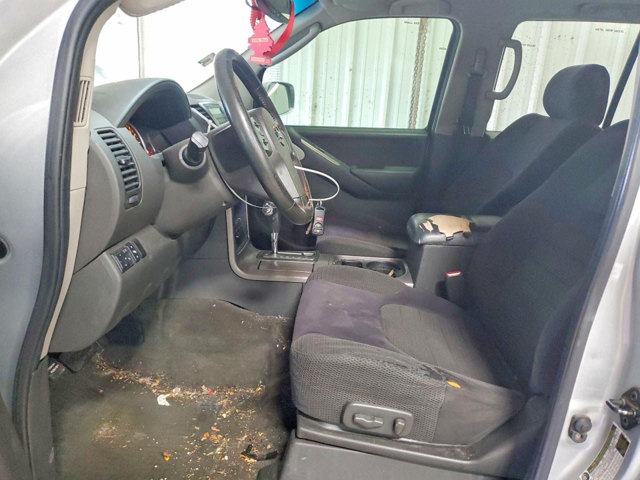 2007 Nissan Pathfinder S Серебряный vin: 5N1AR18W67C616430