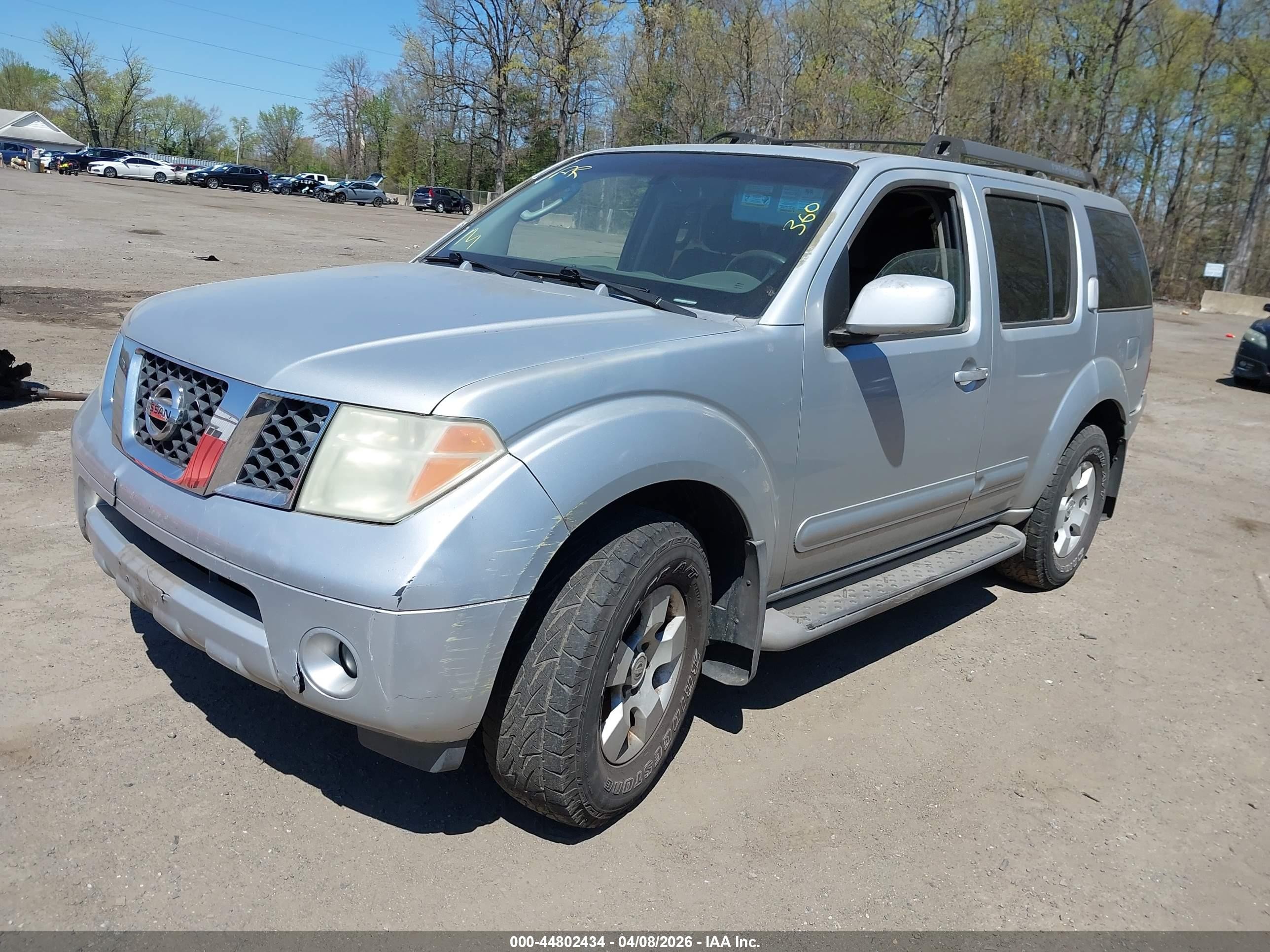 2005 Nissan Pathfinder Se Gray vin: 5N1AR18W75C701368