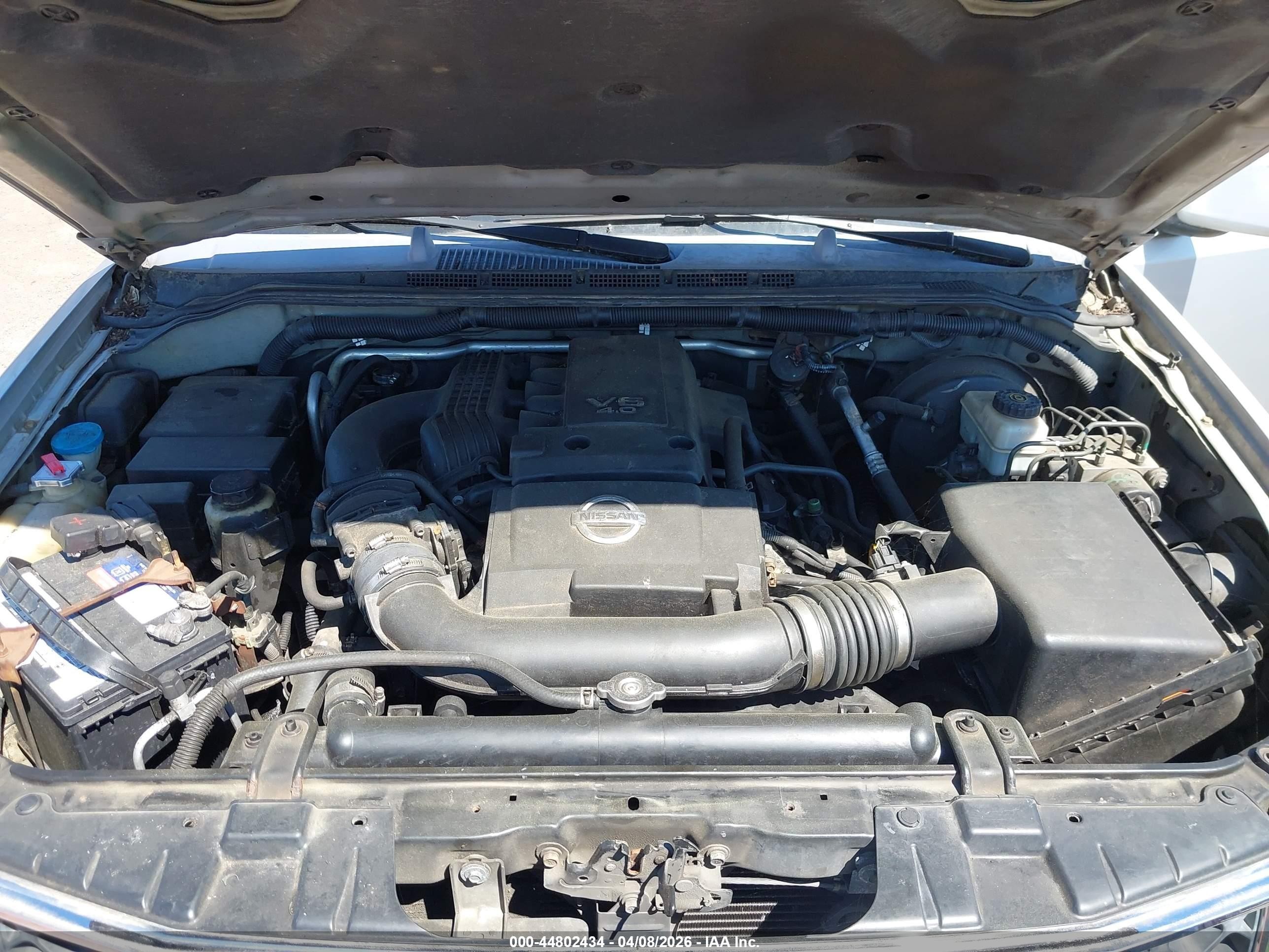 2005 Nissan Pathfinder Se Gray vin: 5N1AR18W75C701368