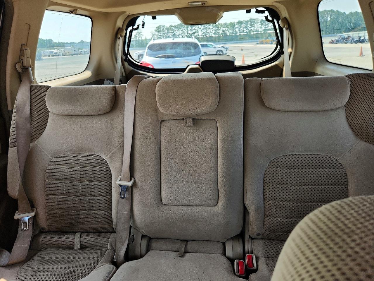 2005 Nissan Pathfinder Xe Tan vin: 5N1AR18W75C747296