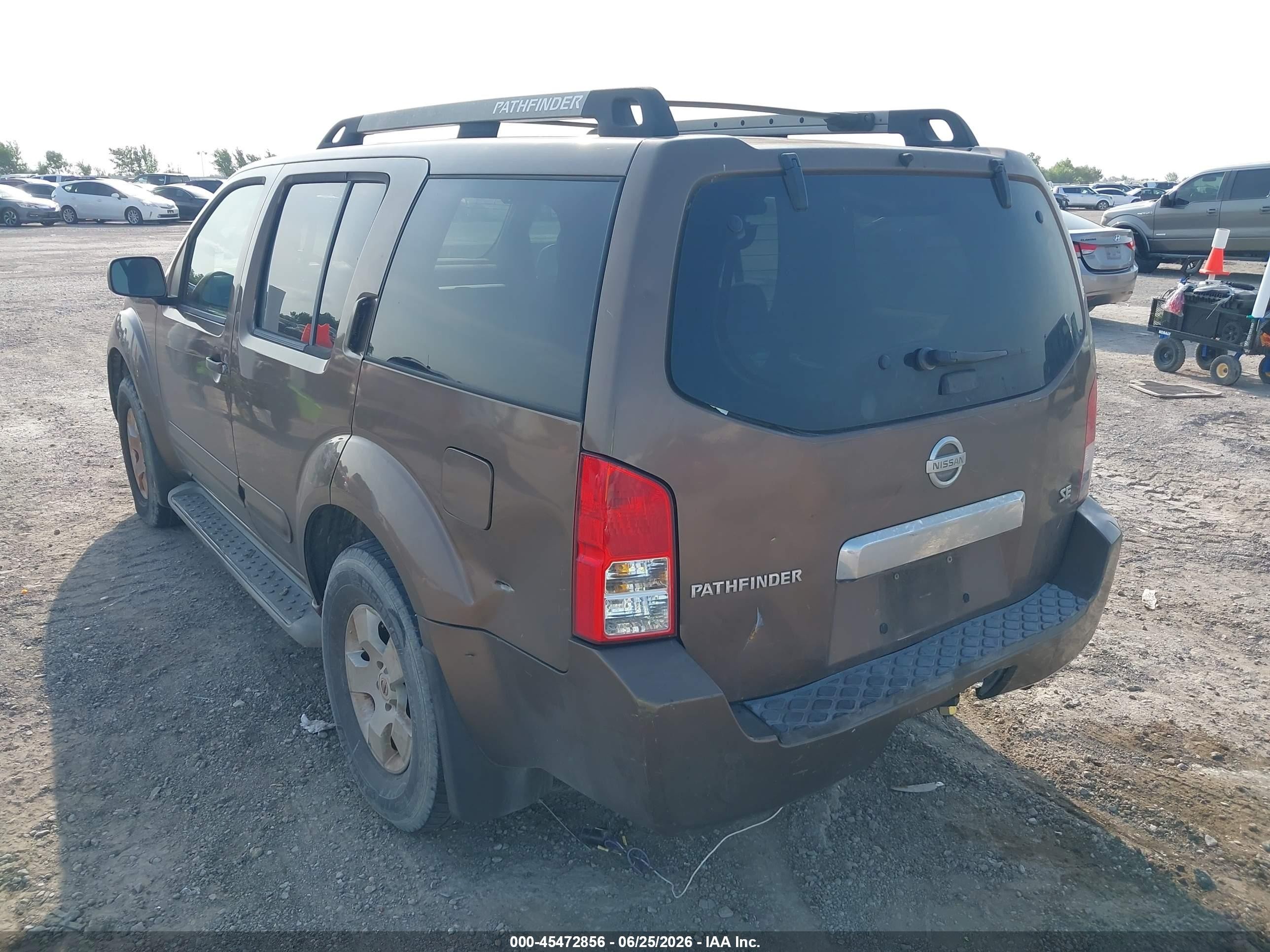 2005 Nissan Pathfinder Se Brown vin: 5N1AR18W75C759108