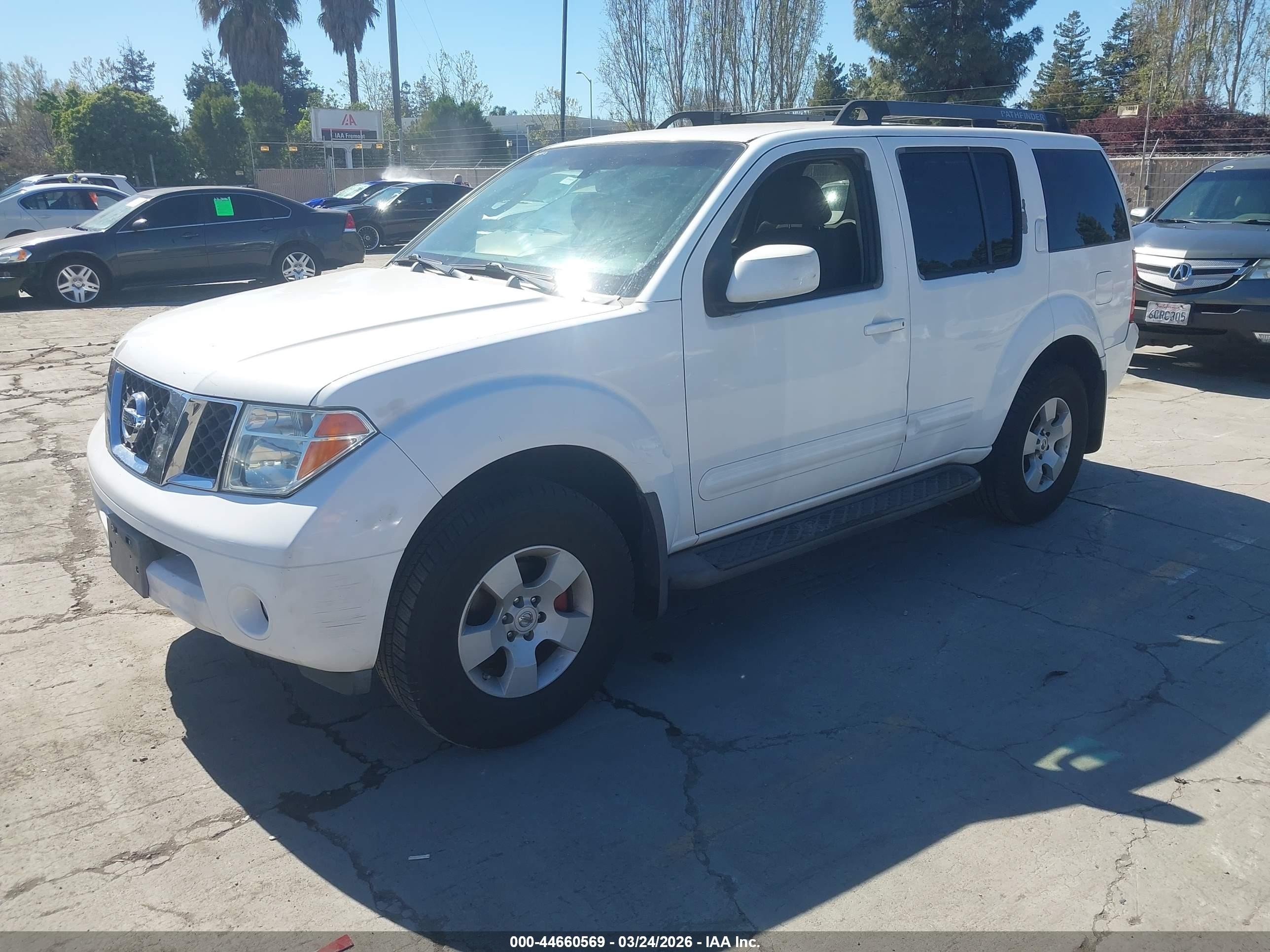 2006 Nissan Pathfinder Se White vin: 5N1AR18W76C623093