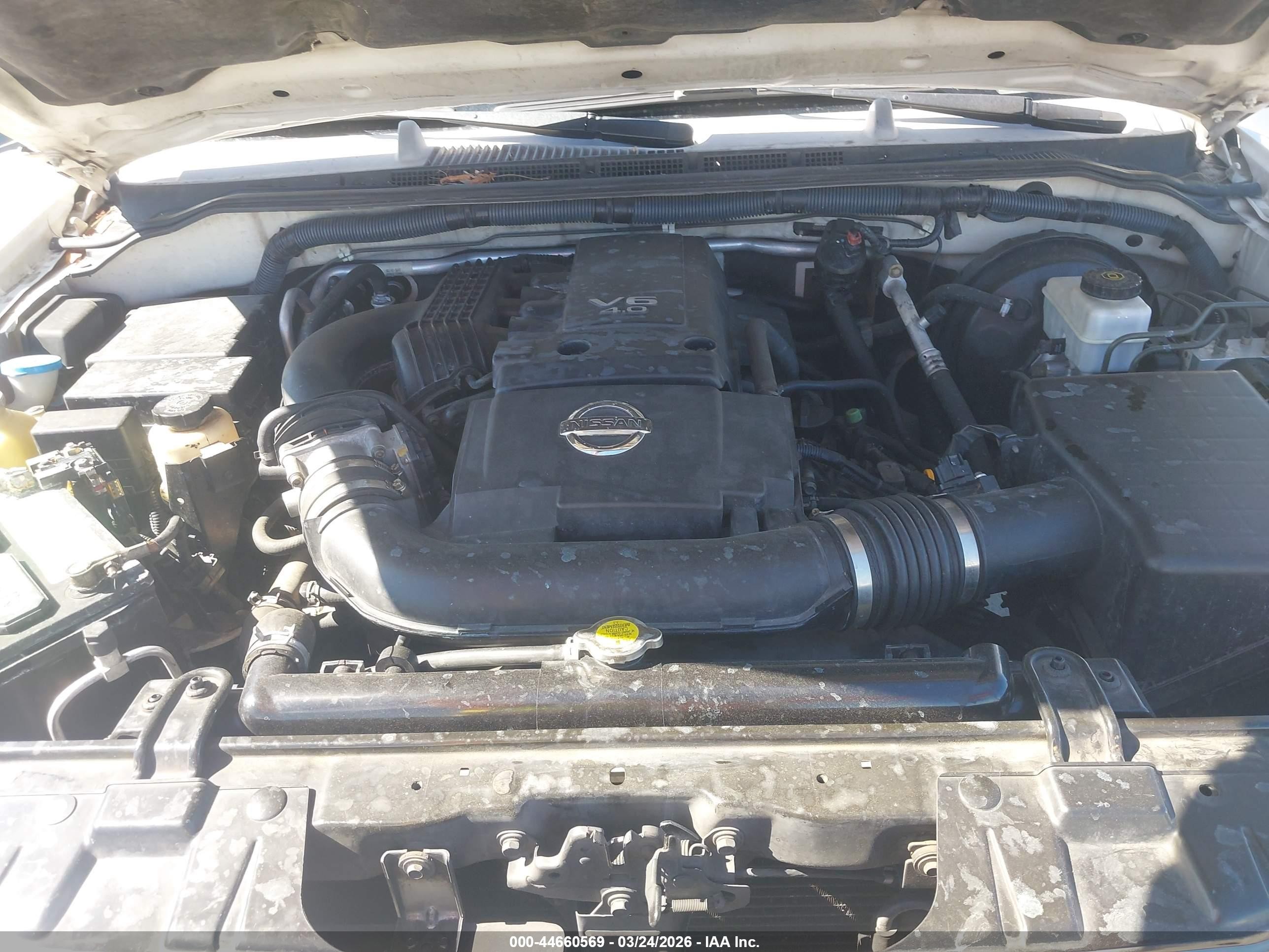 2006 Nissan Pathfinder Se White vin: 5N1AR18W76C623093