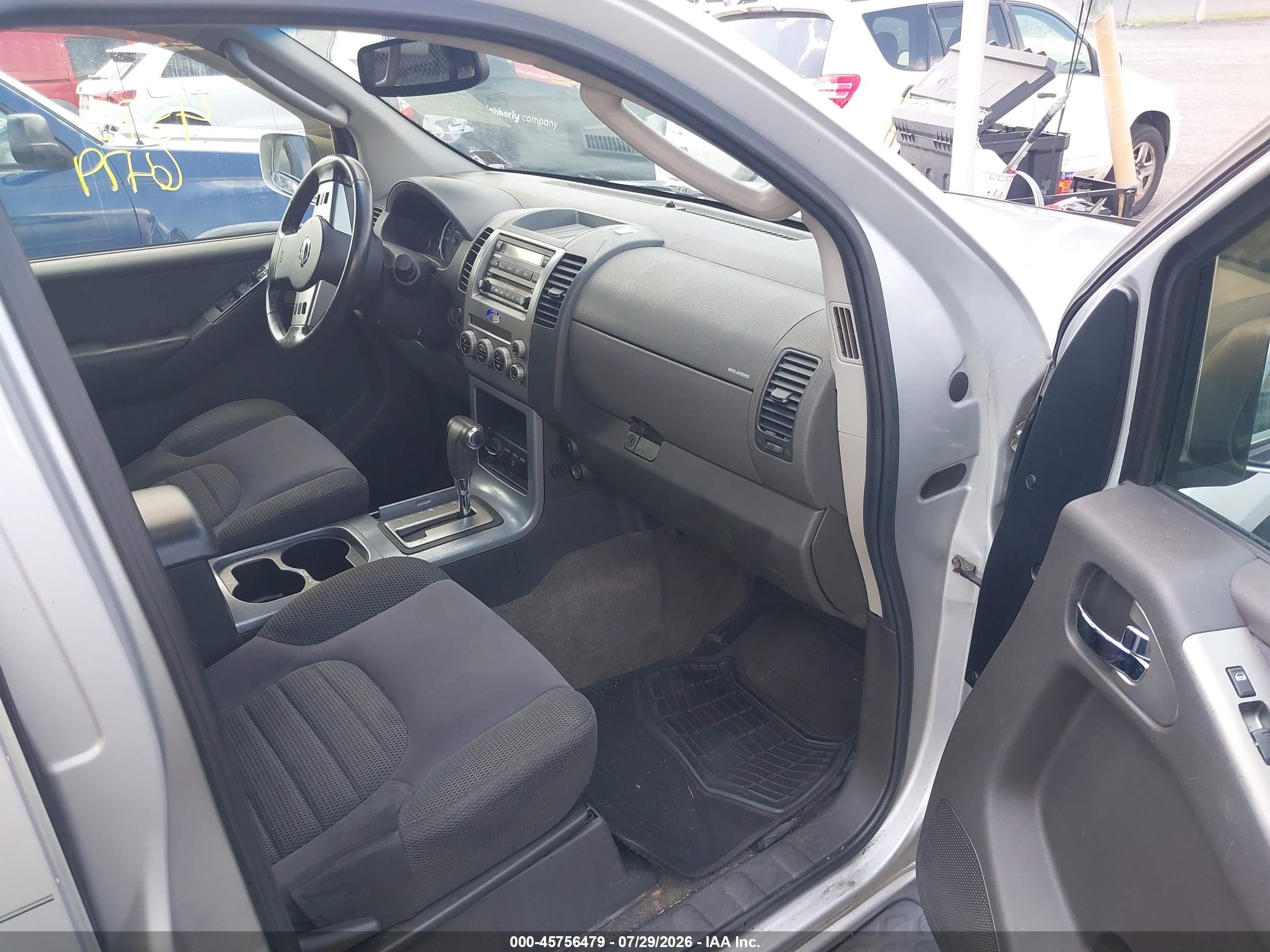 2006 Nissan Pathfinder Se Silver vin: 5N1AR18W76C643330