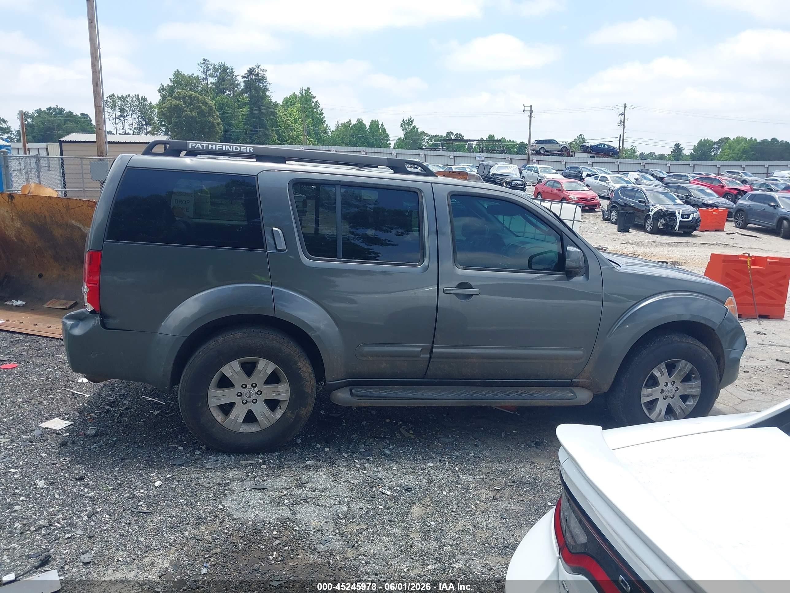 2007 Nissan Pathfinder Le Gray vin: 5N1AR18W77C640249