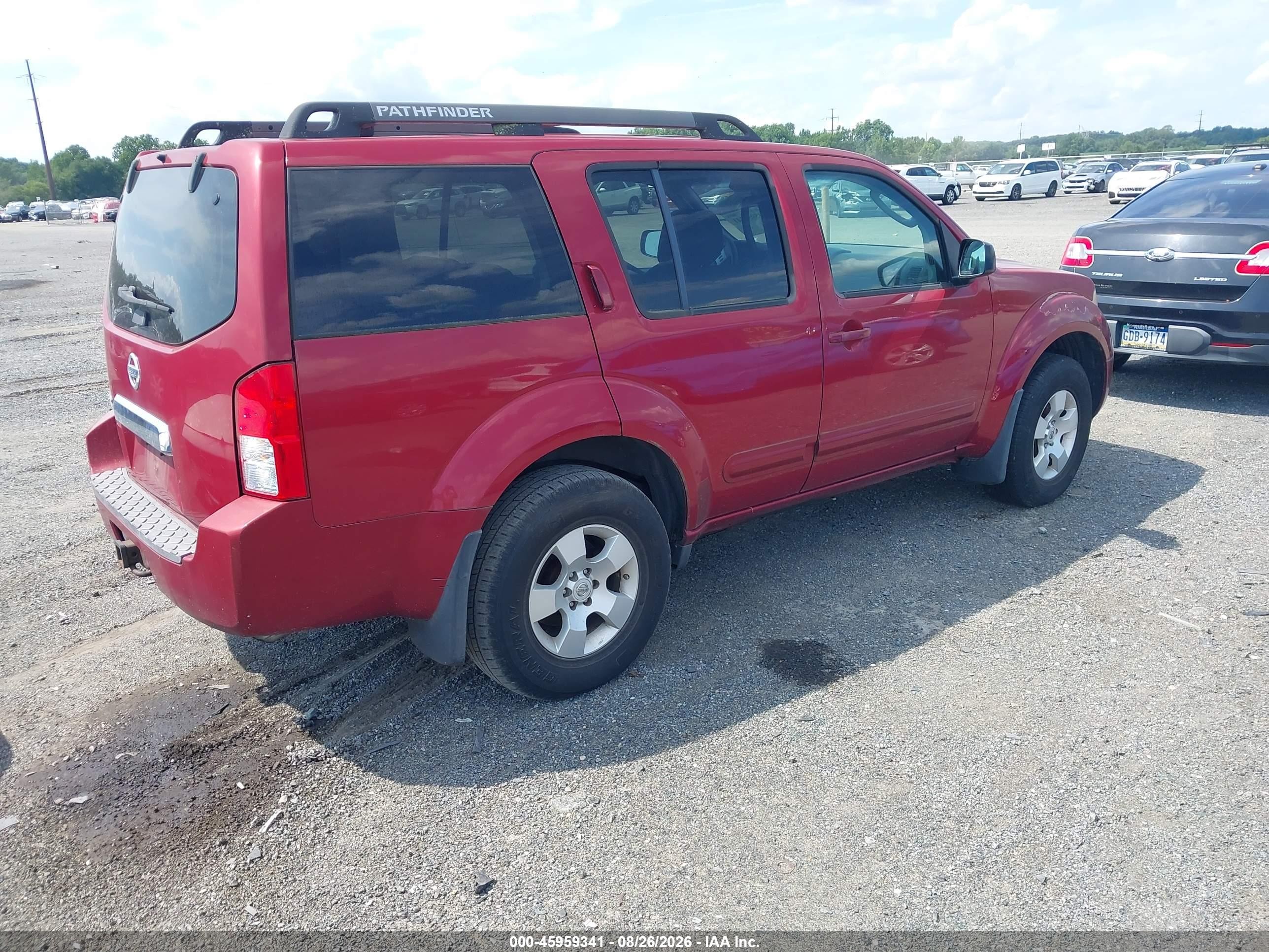 2007 Nissan Pathfinder S Red vin: 5N1AR18W77C647833