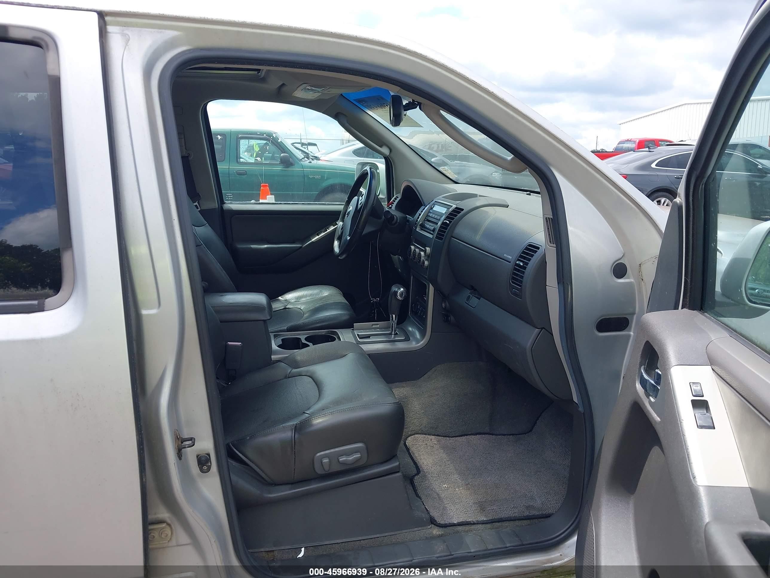 2005 Nissan Pathfinder Se Off-road Silver vin: 5N1AR18W85C742687