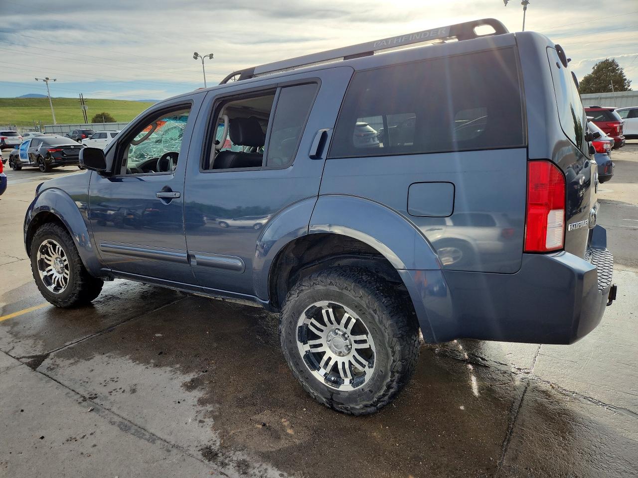 2005 Nissan Pathfinder Xe Синий vin: 5N1AR18W85C754693