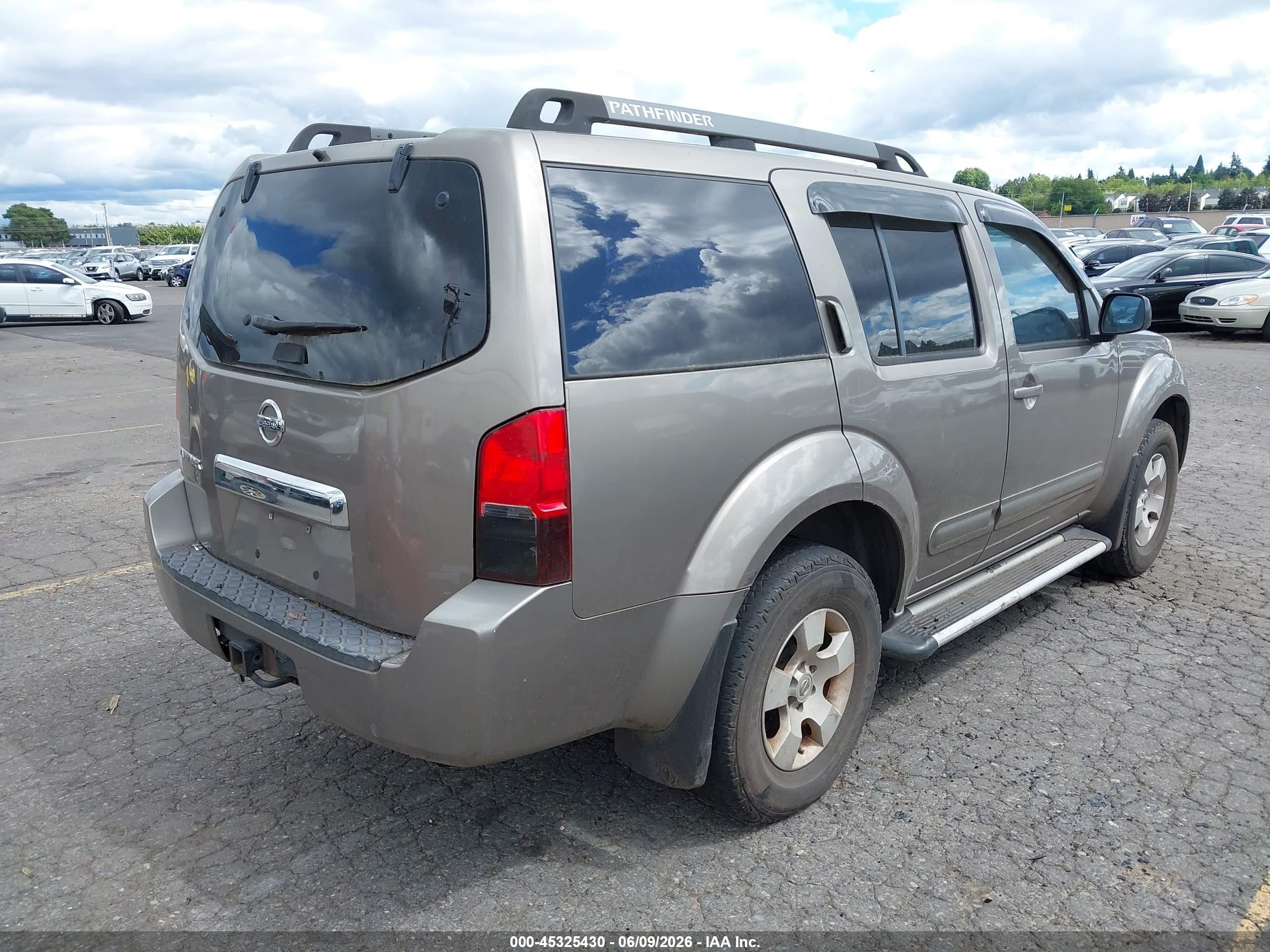2006 Nissan Pathfinder S Champagne vin: 5N1AR18W86C610014