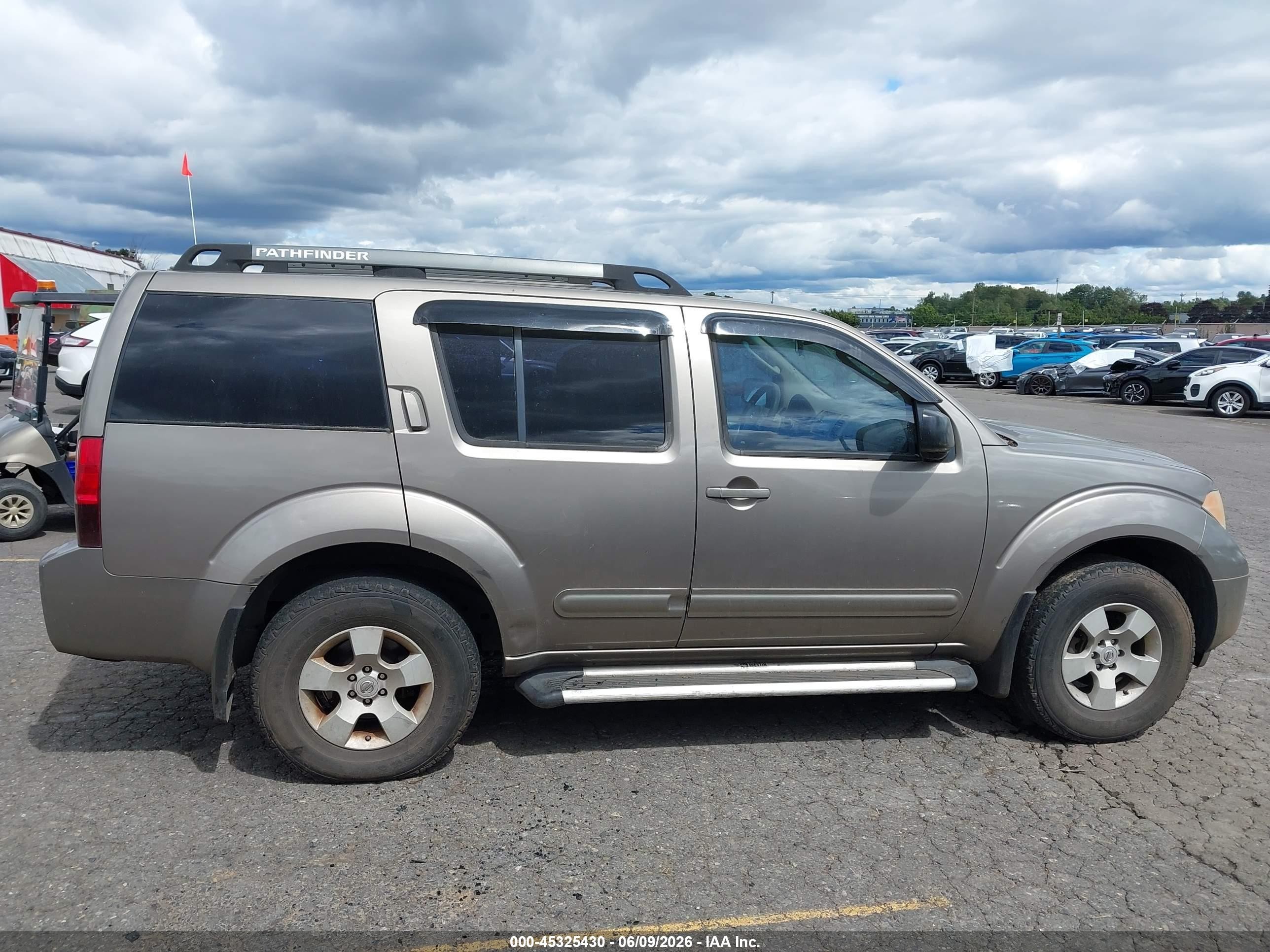 2006 Nissan Pathfinder S Champagne vin: 5N1AR18W86C610014