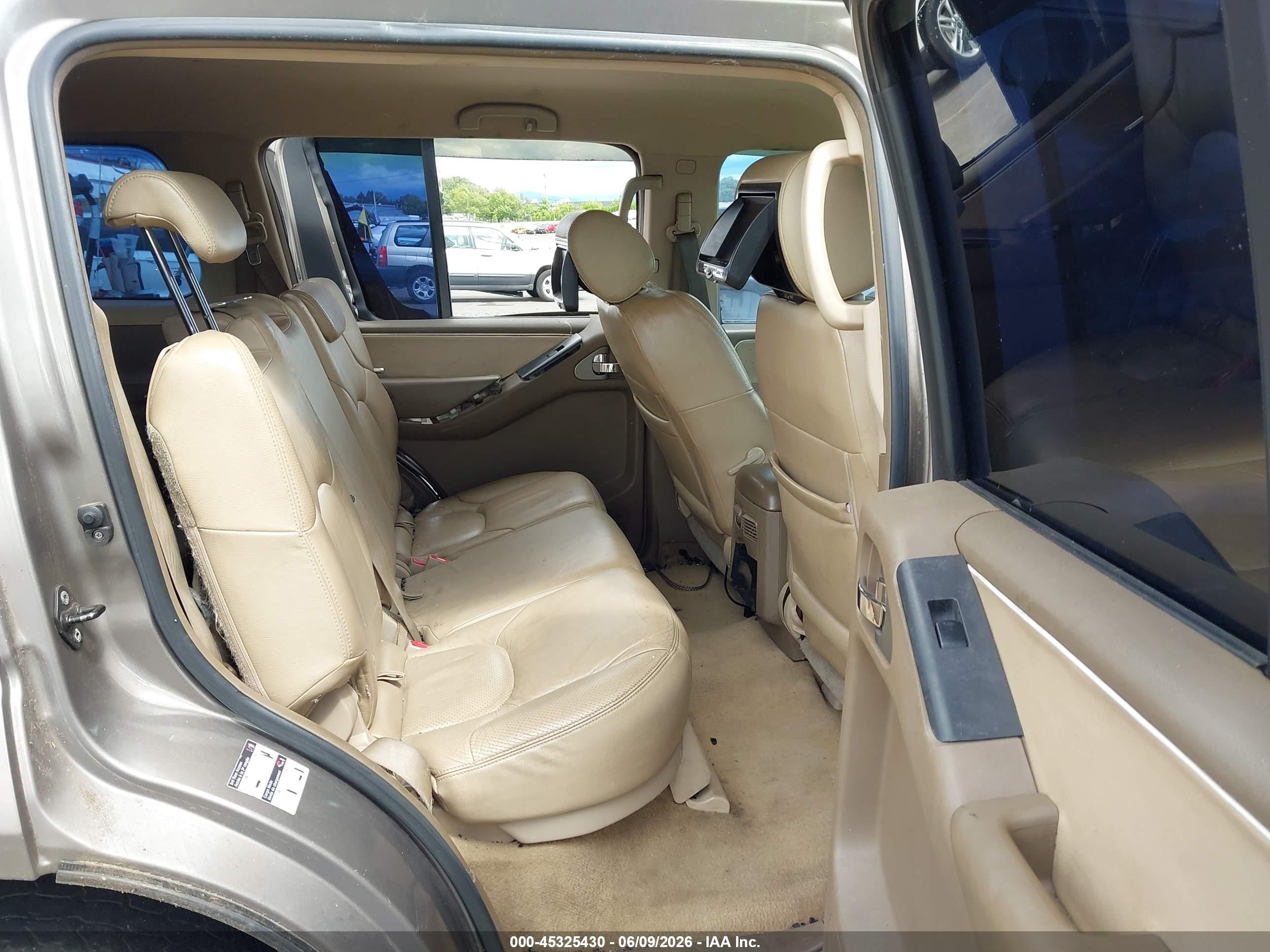 2006 Nissan Pathfinder S Champagne vin: 5N1AR18W86C610014