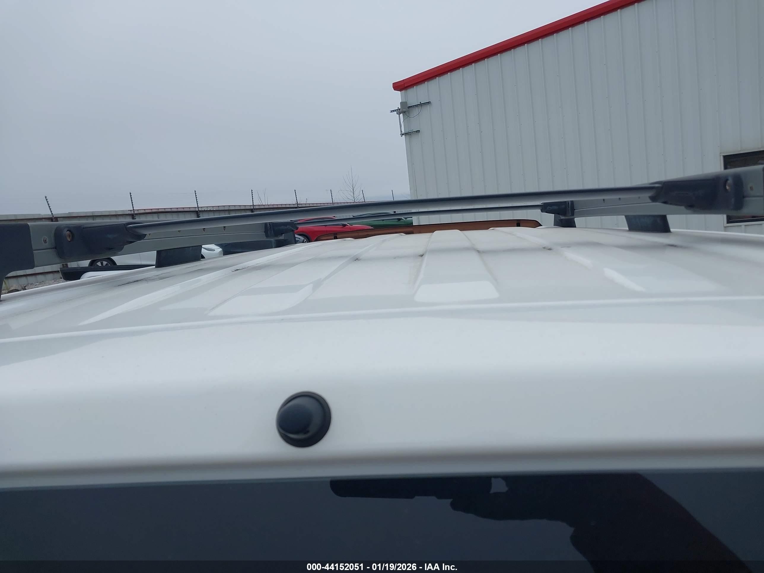 2005 Nissan Pathfinder Le White vin: 5N1AR18W95C730015
