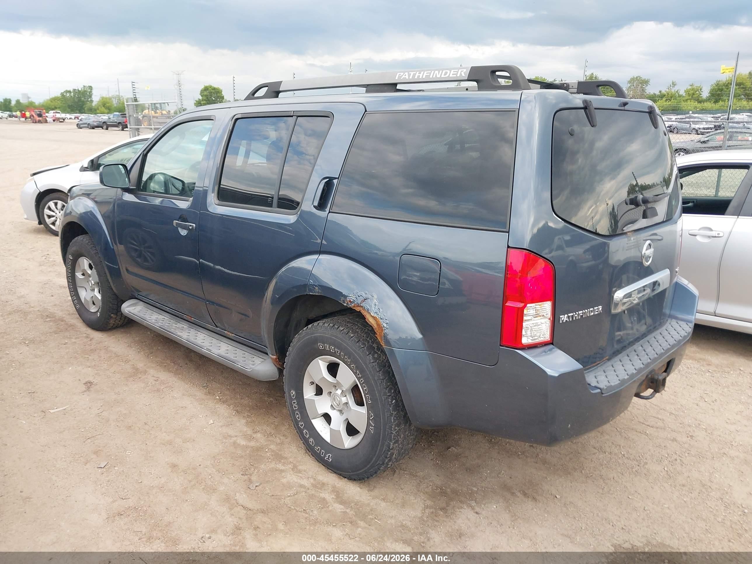2005 Nissan Pathfinder Se Navy vin: 5N1AR18W95C741645