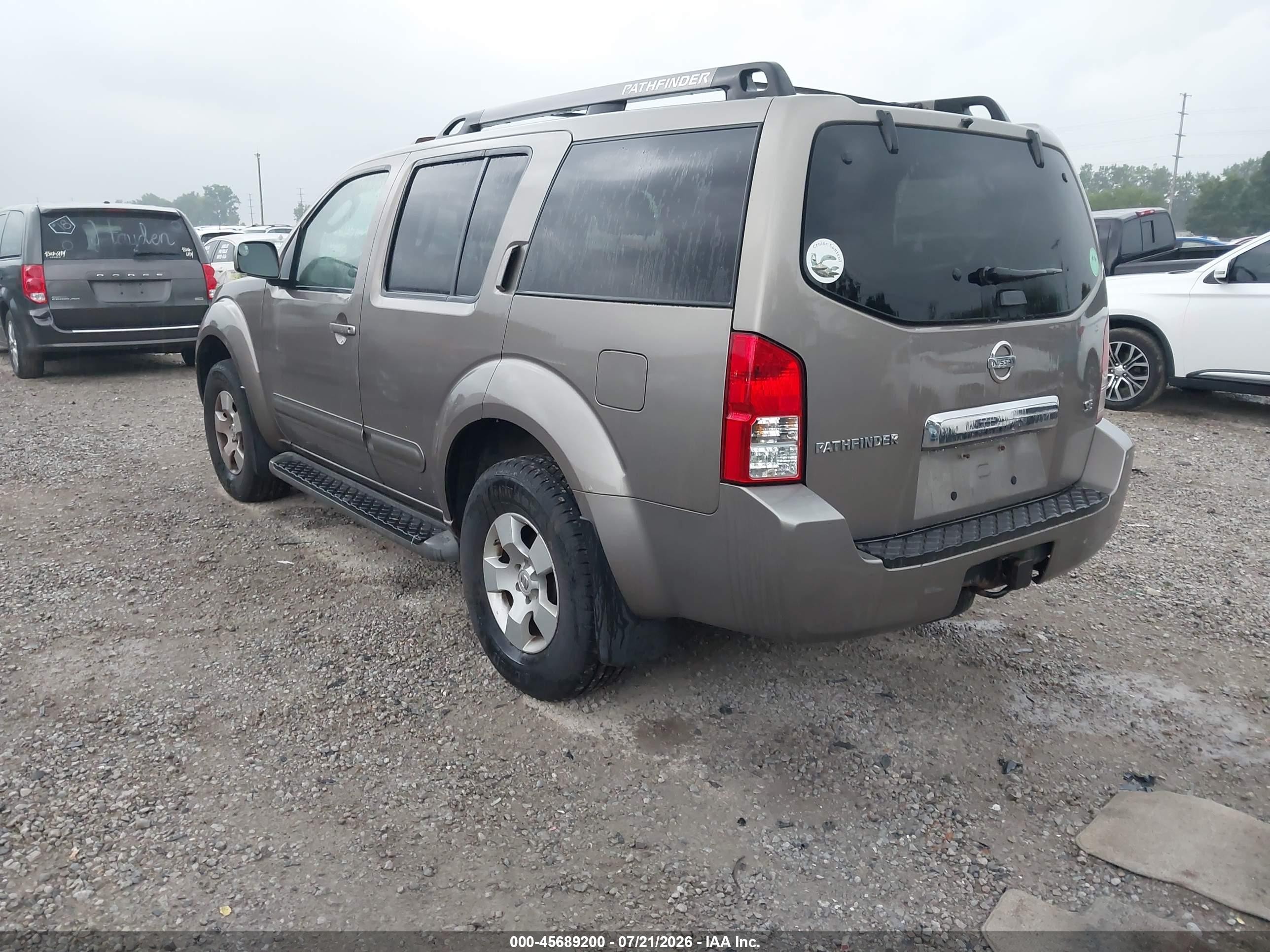 2005 Nissan Pathfinder Se Желто-коричневый vin: 5N1AR18W95C770580
