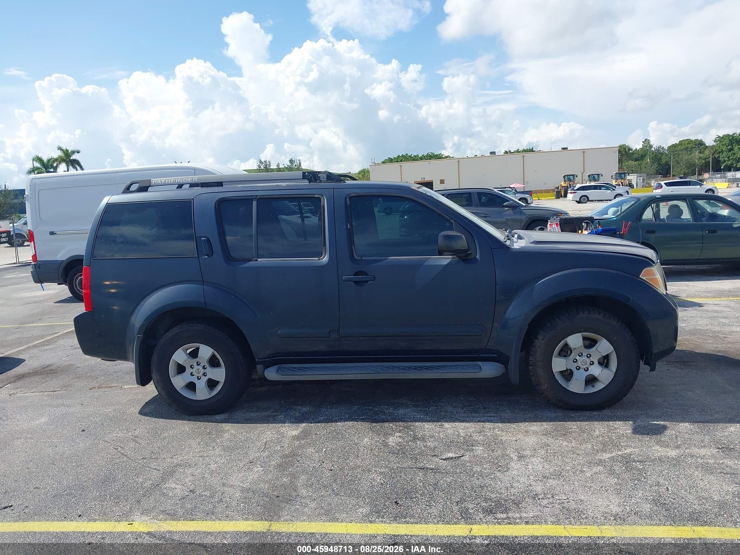 2005 Nissan Pathfinder Xe Blue vin: 5N1AR18W95C782051