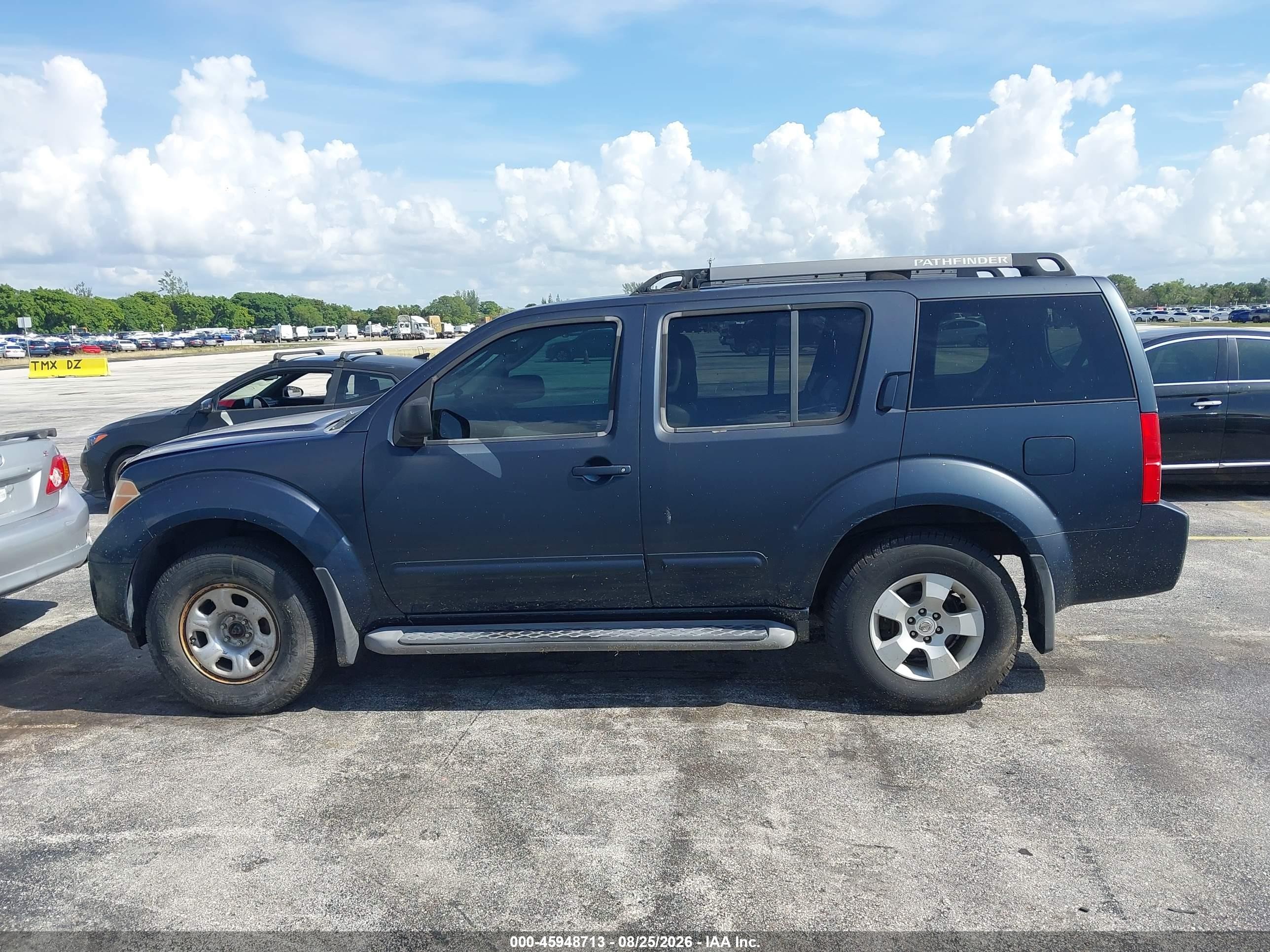 2005 Nissan Pathfinder Xe Blue vin: 5N1AR18W95C782051