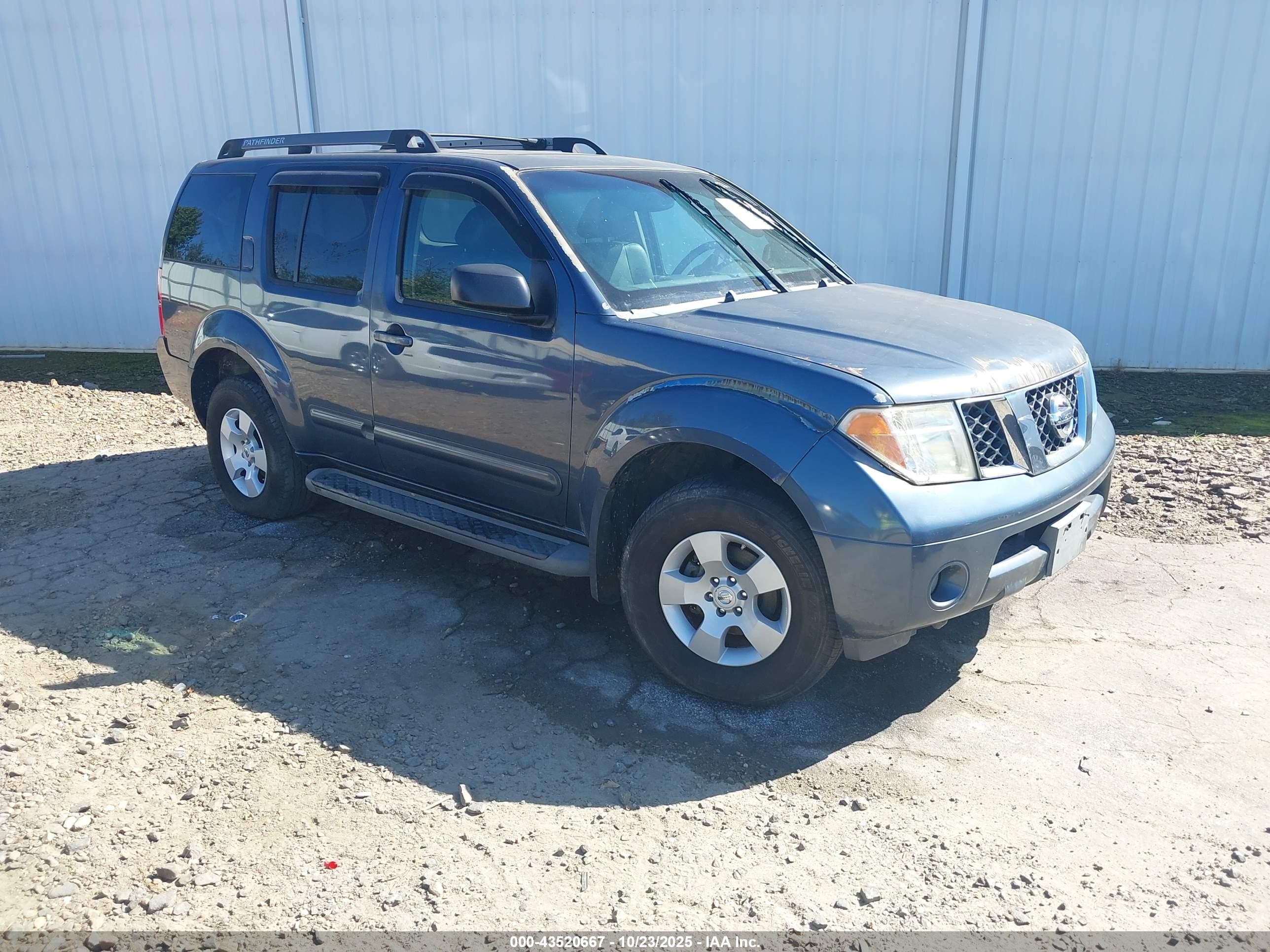 2005 Nissan Pathfinder Se Blue vin: 5N1AR18W95C784060