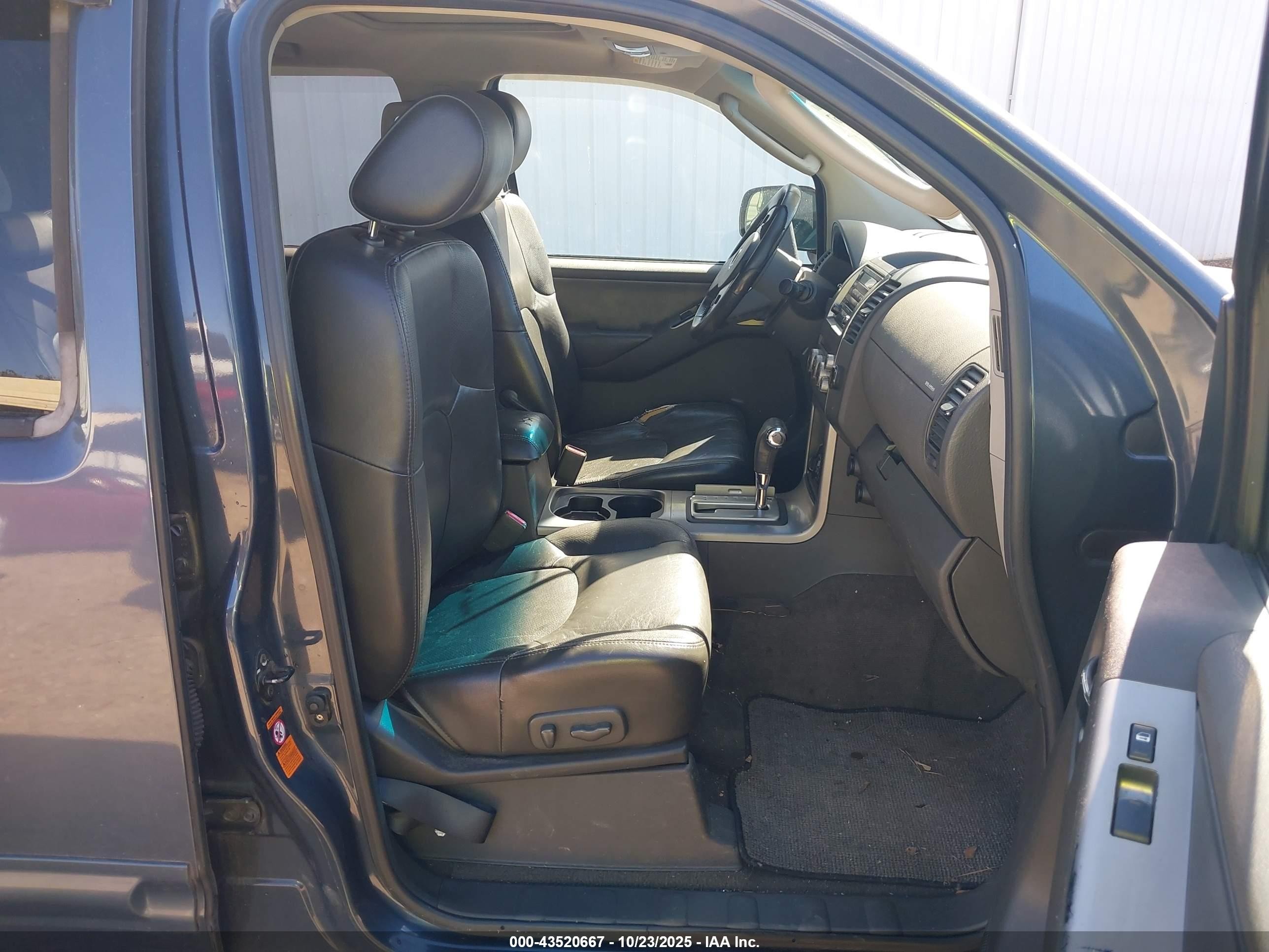 2005 Nissan Pathfinder Se Blue vin: 5N1AR18W95C784060
