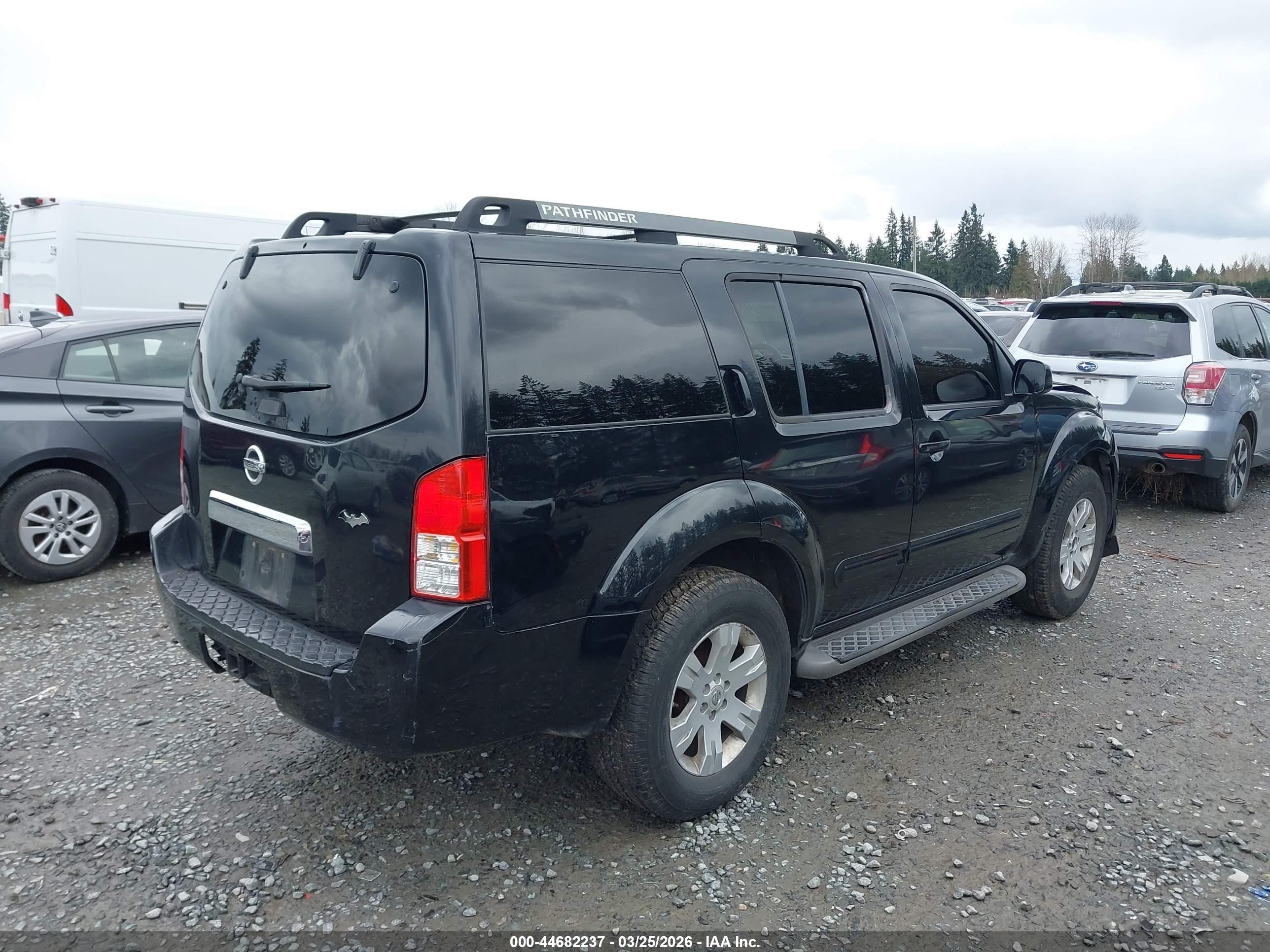 2006 Nissan Pathfinder Le Black vin: 5N1AR18W96C650991