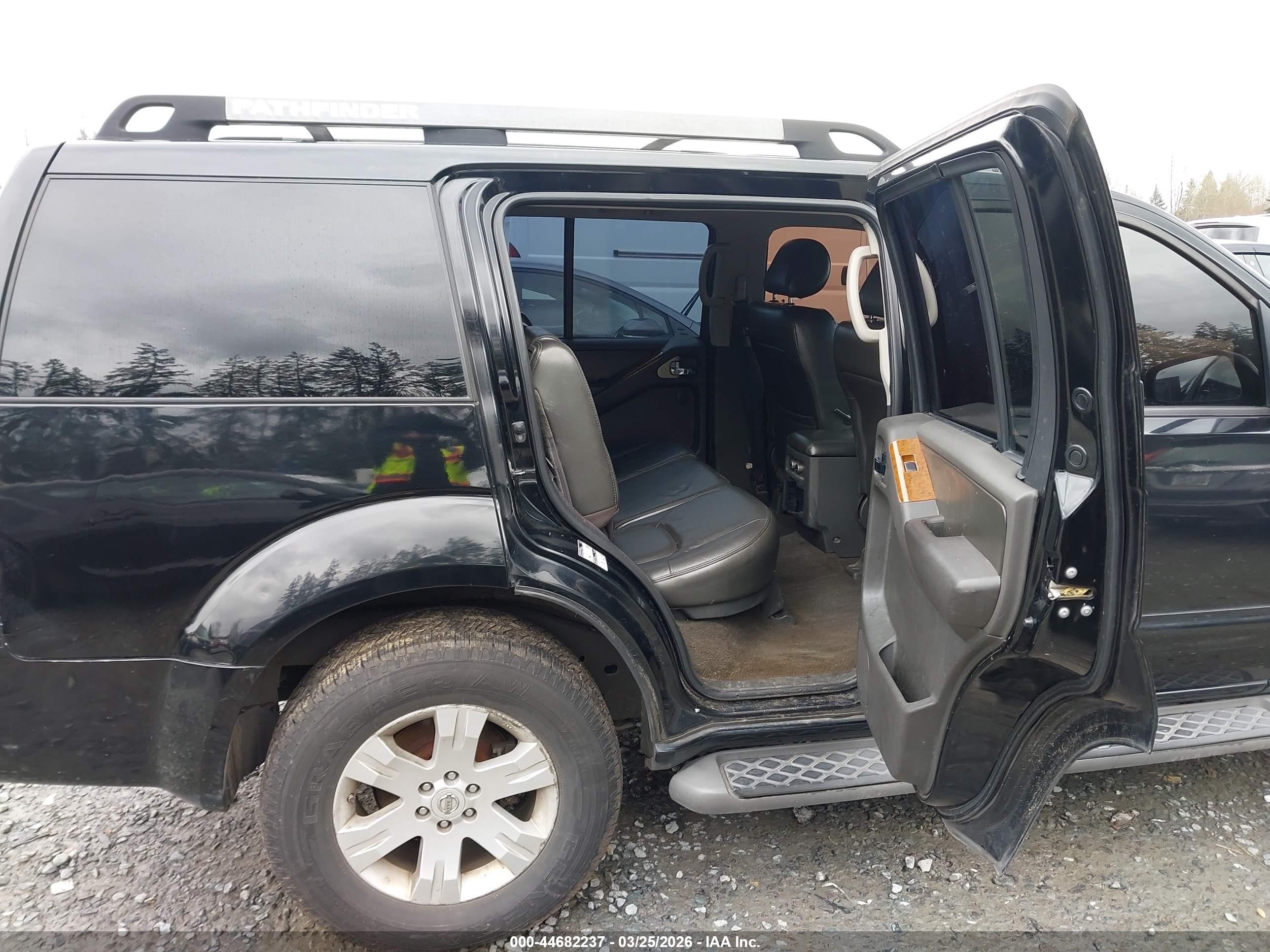 2006 Nissan Pathfinder Le Black vin: 5N1AR18W96C650991