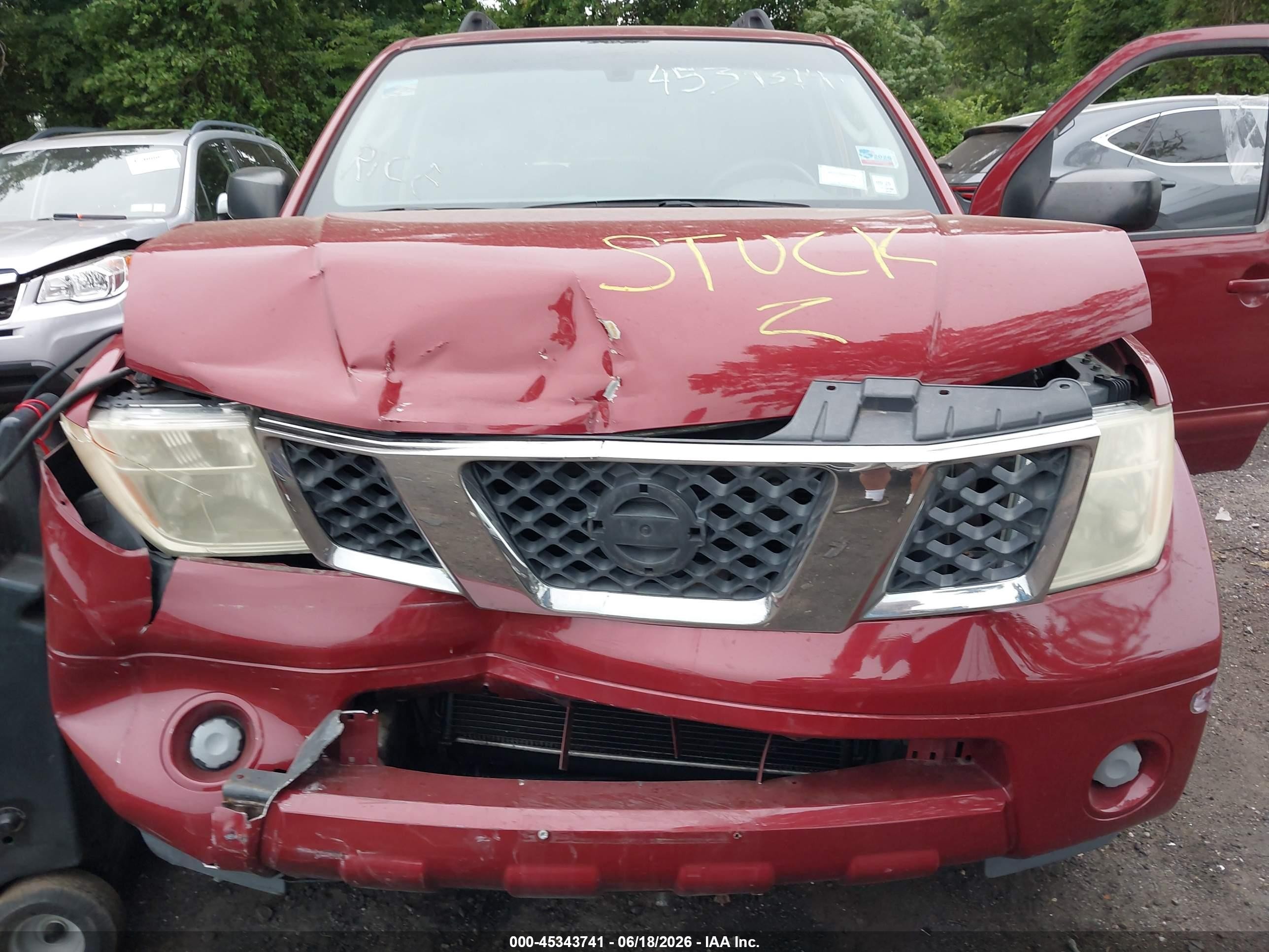 2006 Nissan Pathfinder S Maroon vin: 5N1AR18W96C652644