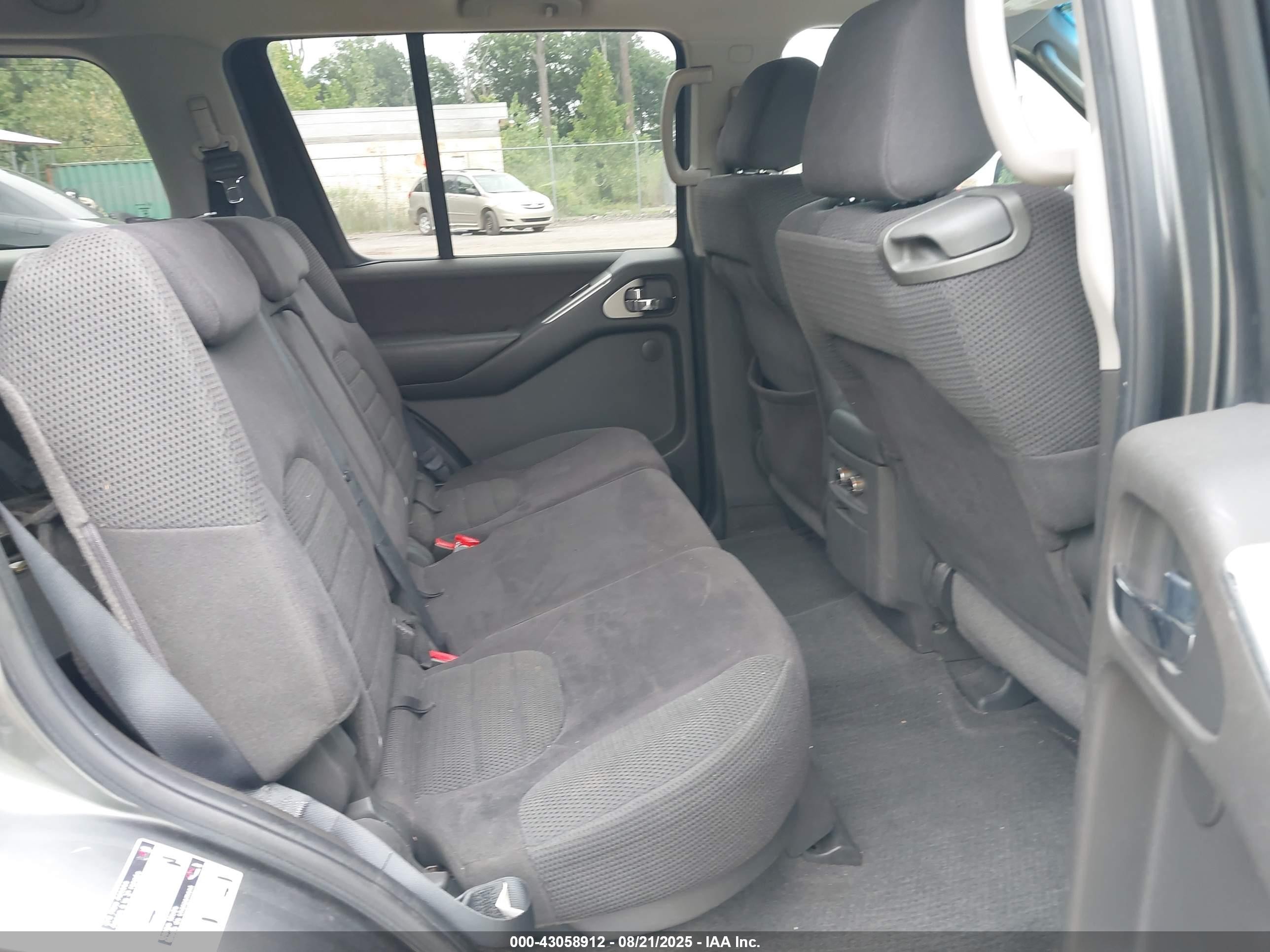 2006 Nissan Pathfinder Se Gray vin: 5N1AR18W96C667645