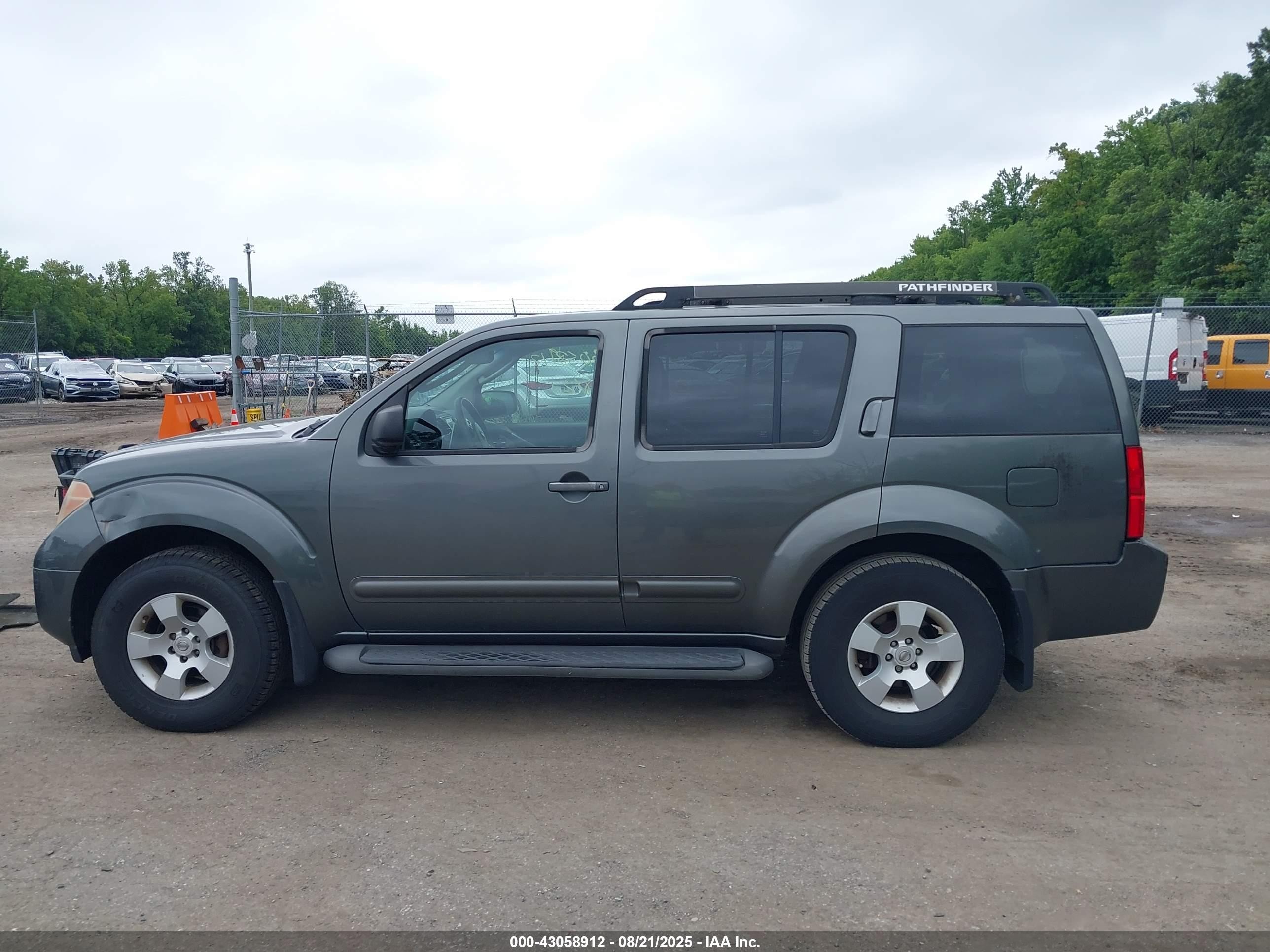 2006 Nissan Pathfinder Se Gray vin: 5N1AR18W96C667645