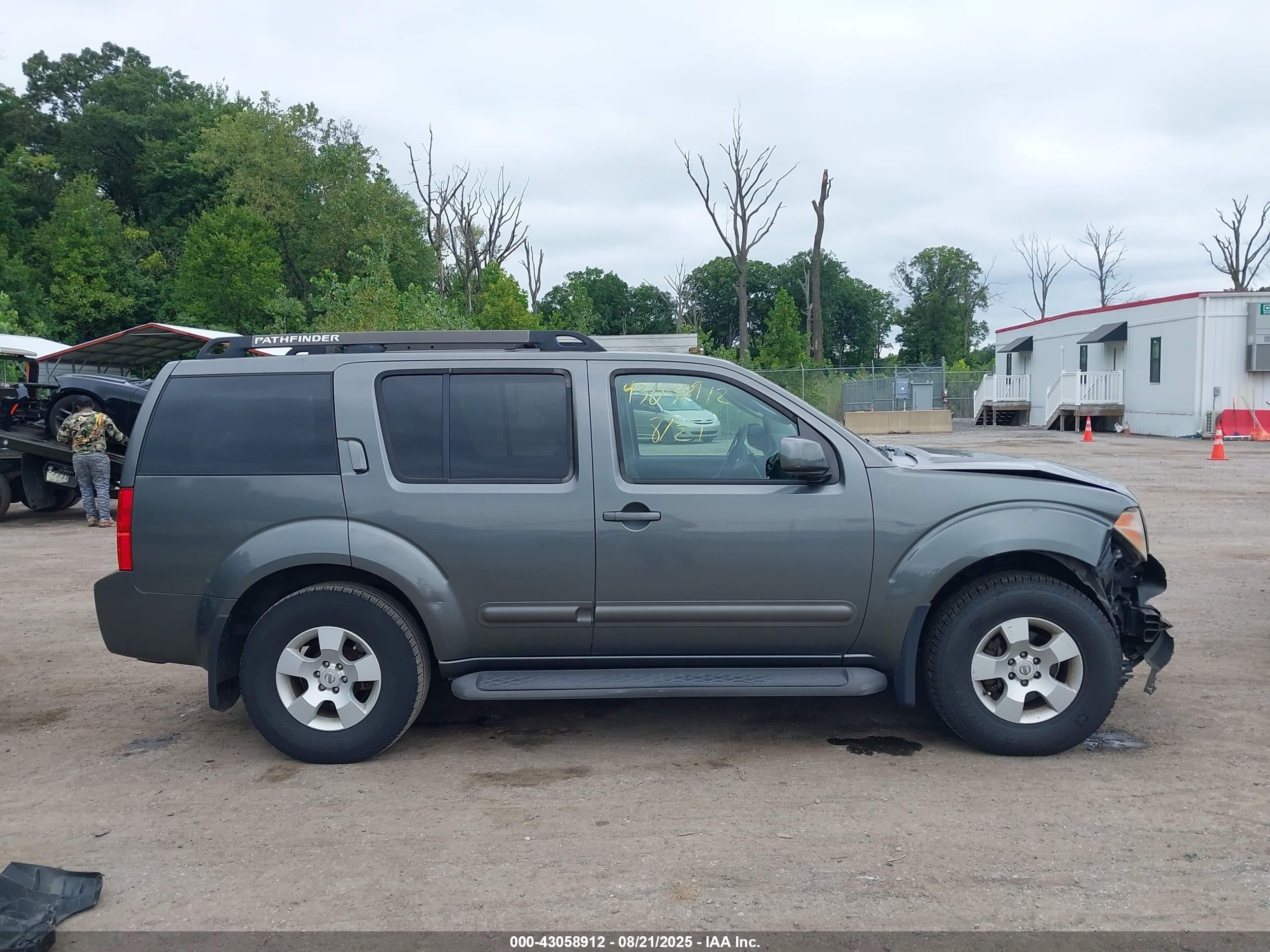 2006 Nissan Pathfinder Se Gray vin: 5N1AR18W96C667645