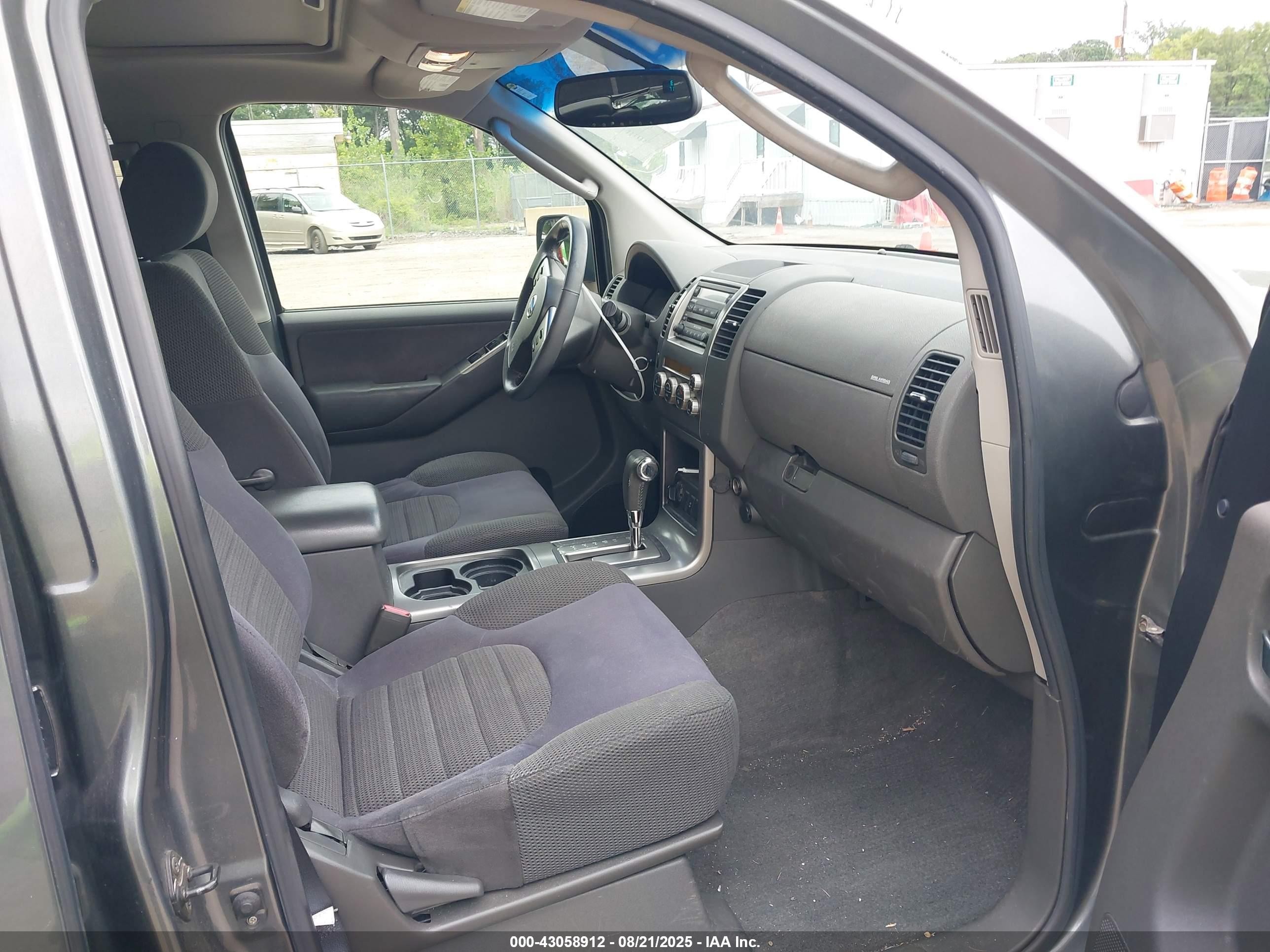 2006 Nissan Pathfinder Se Gray vin: 5N1AR18W96C667645
