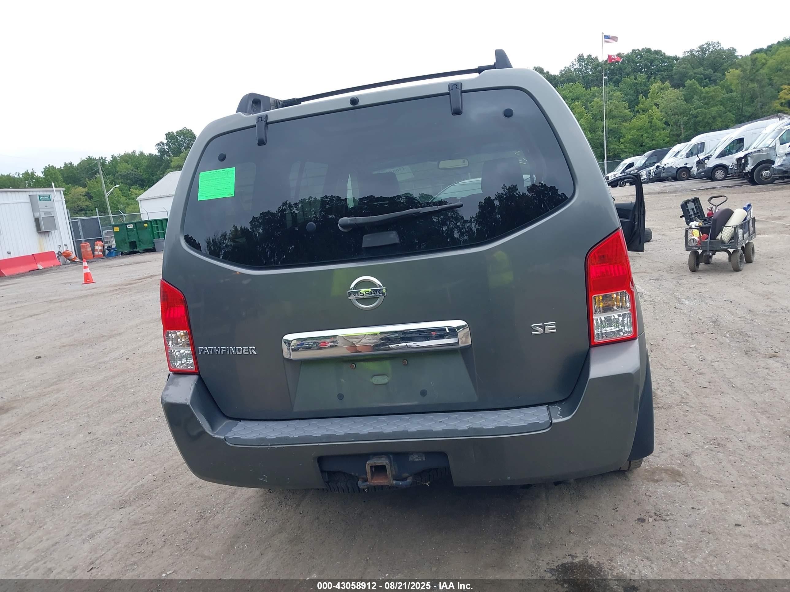 2006 Nissan Pathfinder Se Gray vin: 5N1AR18W96C667645