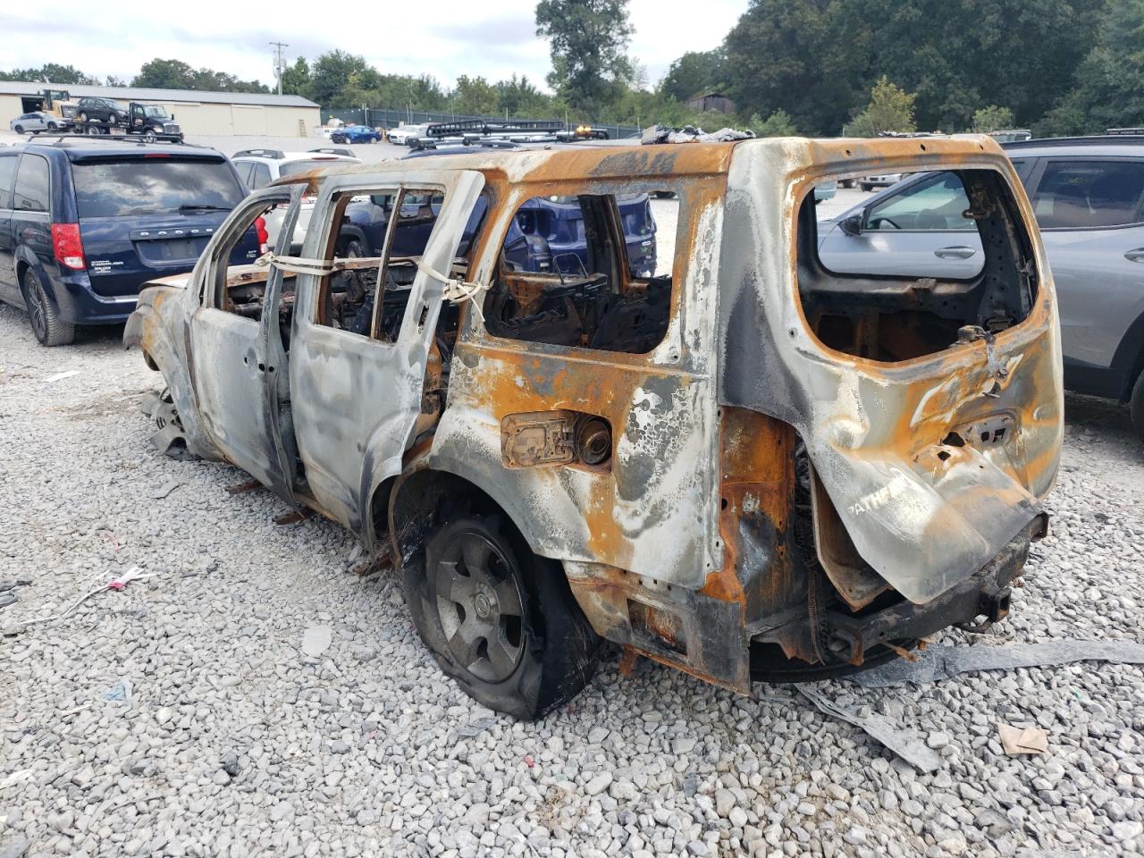 2007 Nissan Pathfinder Le Burn vin: 5N1AR18W97C632623