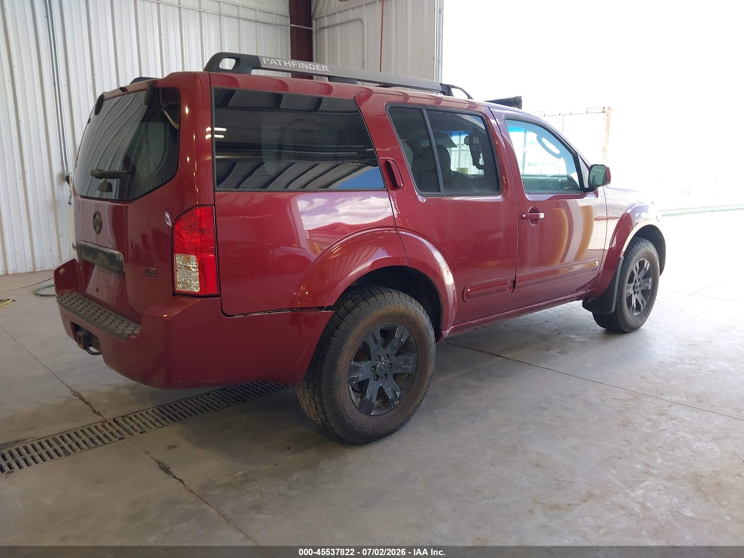 2005 Nissan Pathfinder Le Maroon vin: 5N1AR18WX5C732646