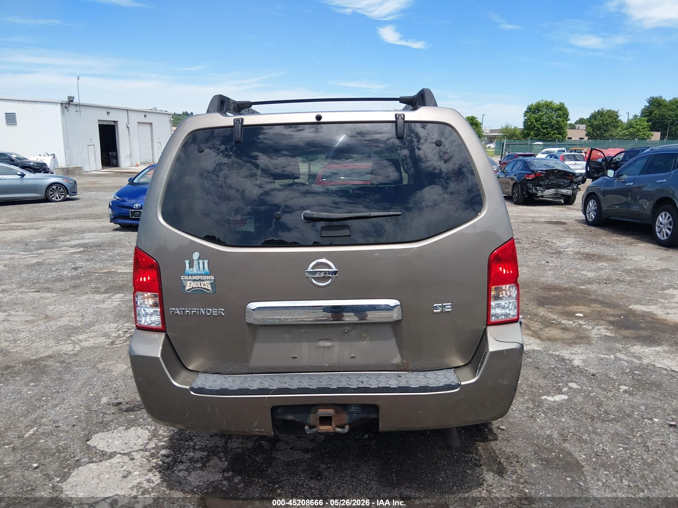 2005 Nissan Pathfinder Se Beige vin: 5N1AR18WX5C766375