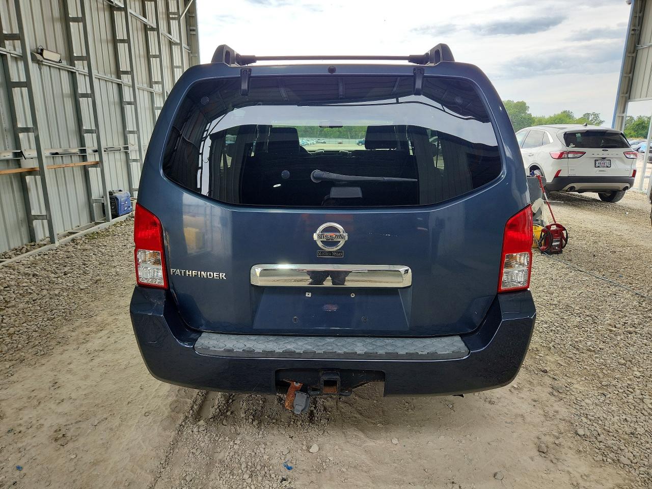 2005 Nissan Pathfinder Xe Blue vin: 5N1AR18WX5C774654