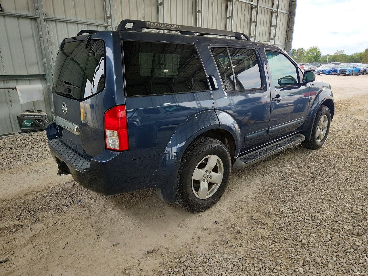 2005 Nissan Pathfinder Xe Blue vin: 5N1AR18WX5C774654