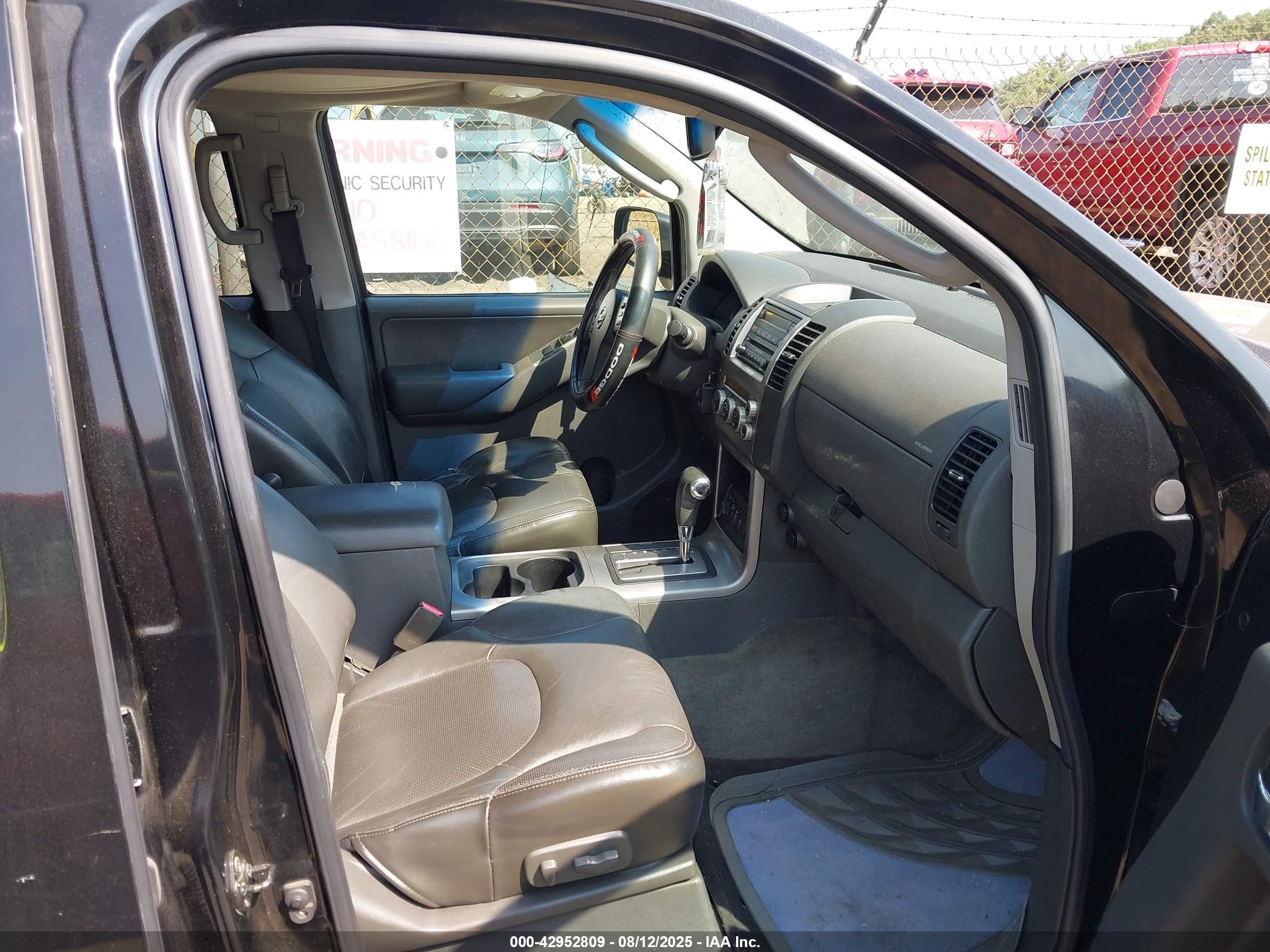 2006 Nissan Pathfinder Se Черный vin: 5N1AR18WX6C661174