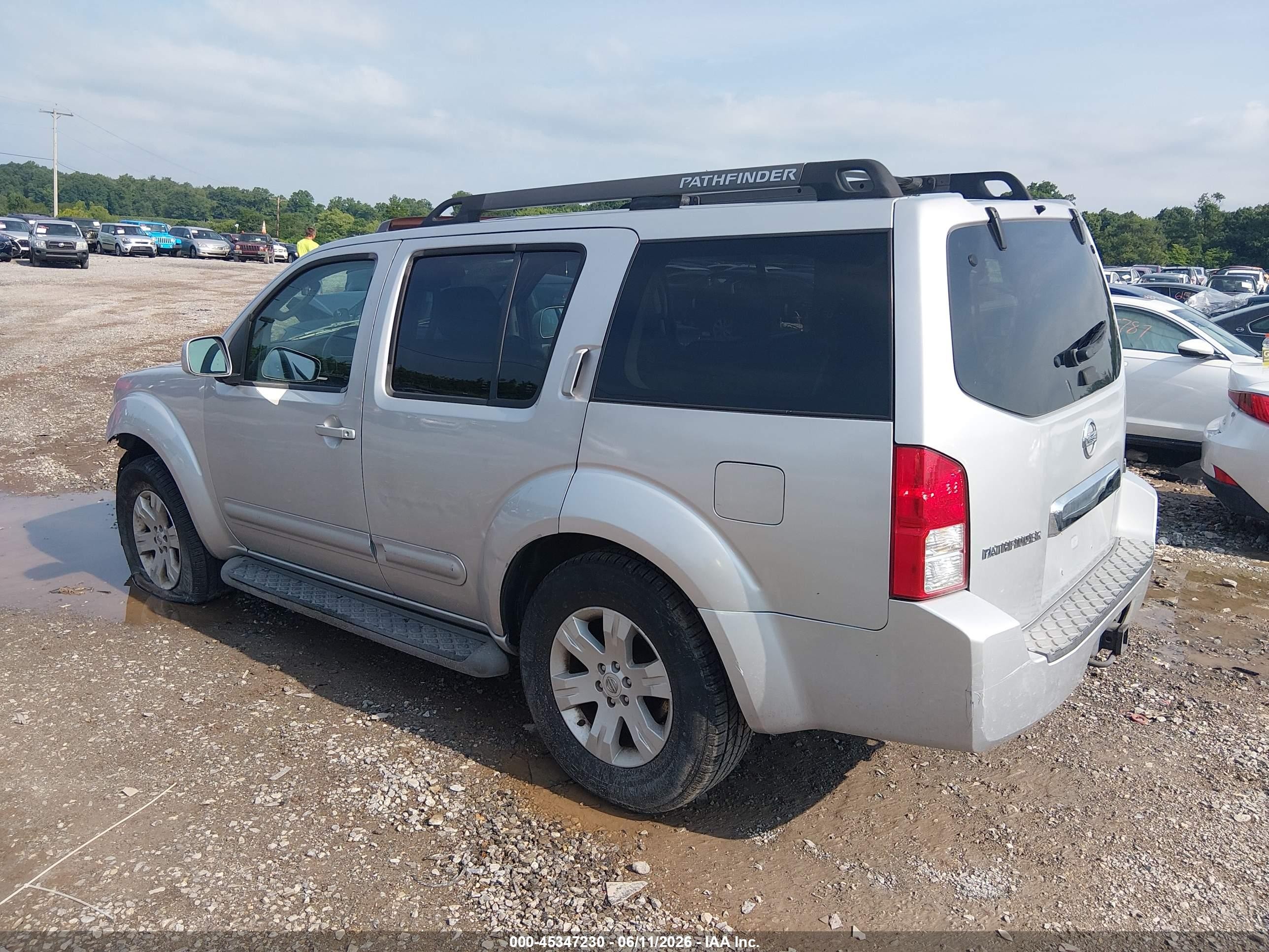 2006 Nissan Pathfinder Le Silver vin: 5N1AR18WX6C670098