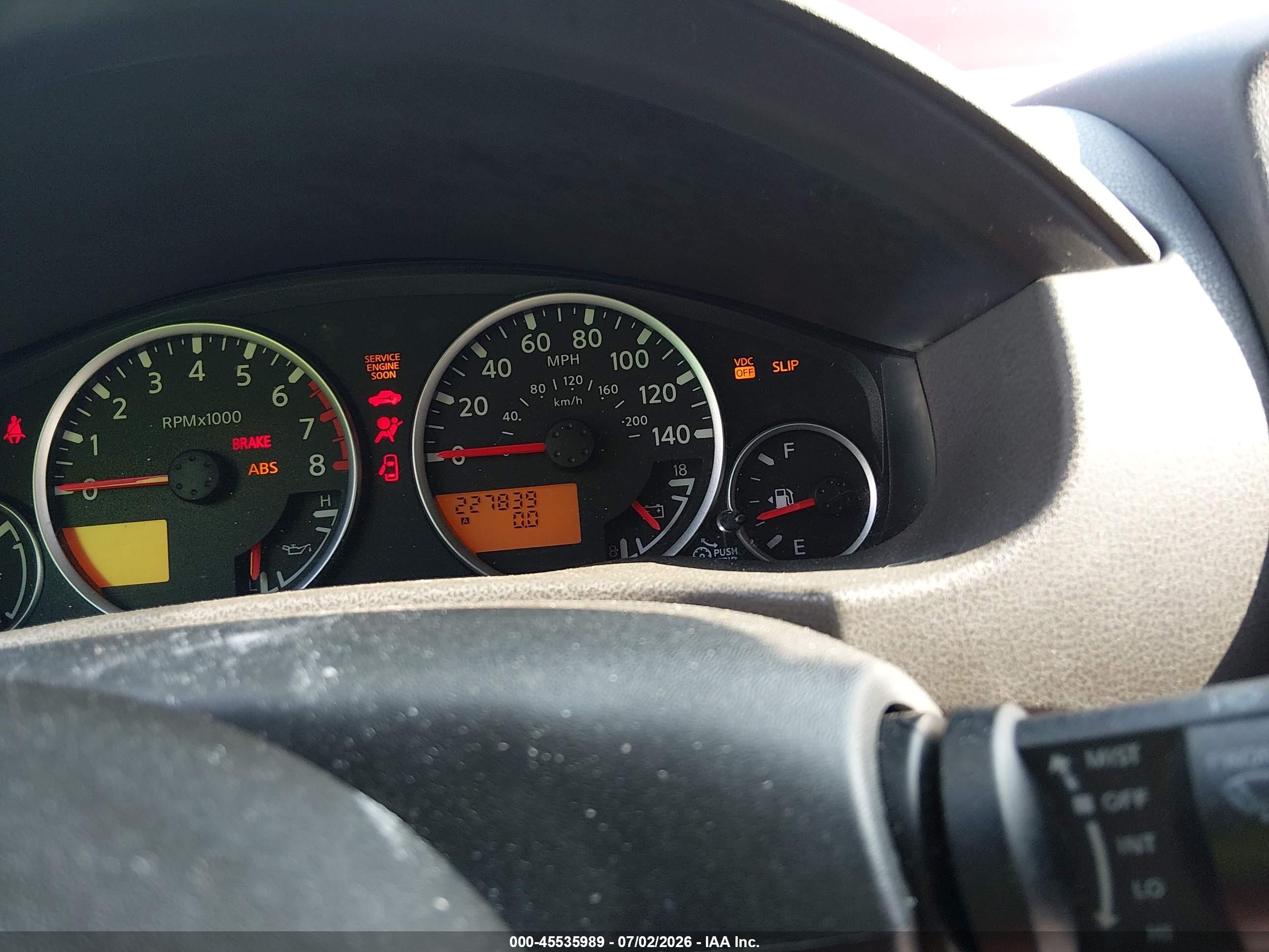2010 Nissan Pathfinder Le Red vin: 5N1AR1NB0AC604346